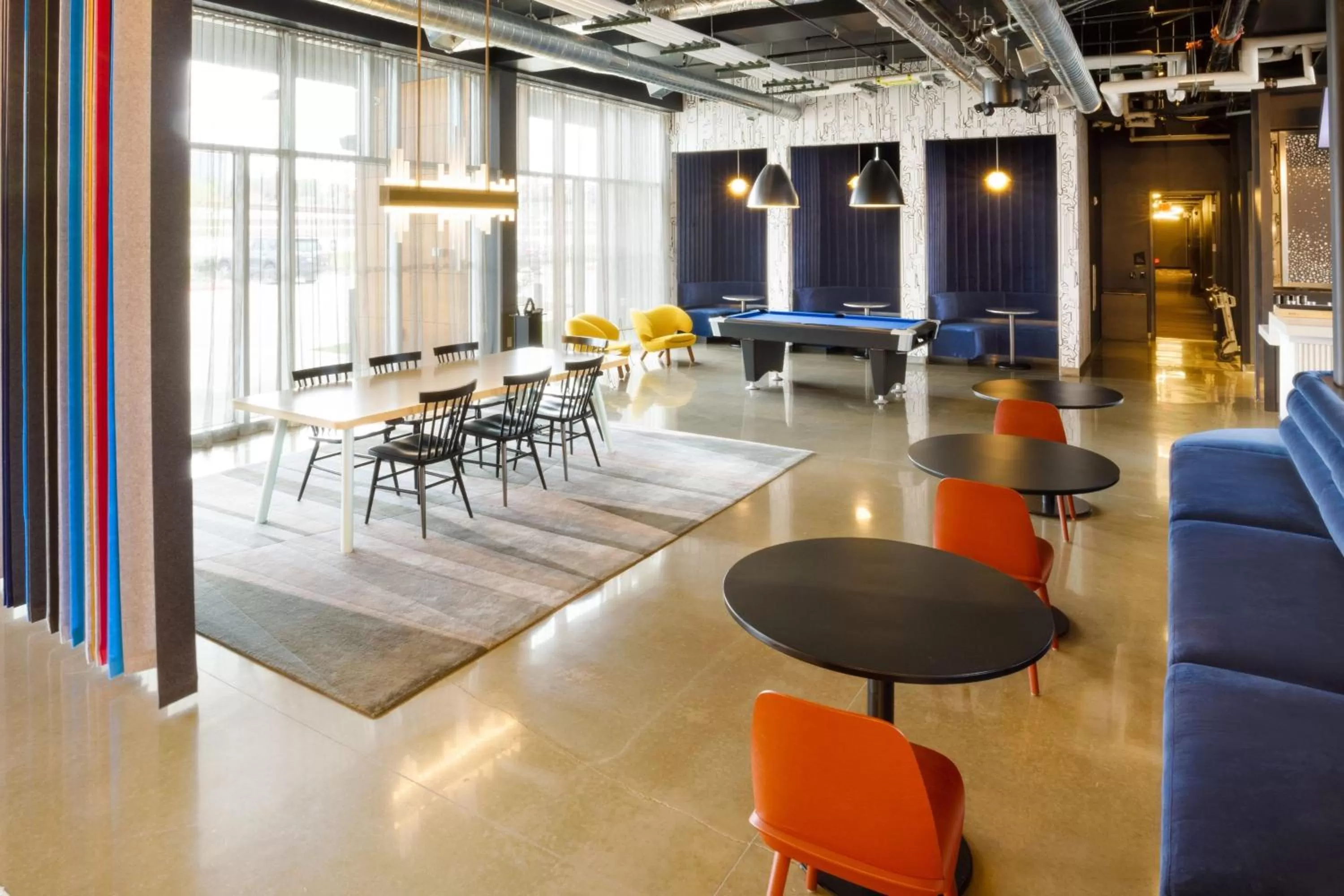 Lobby or reception in Aloft Austin Airport