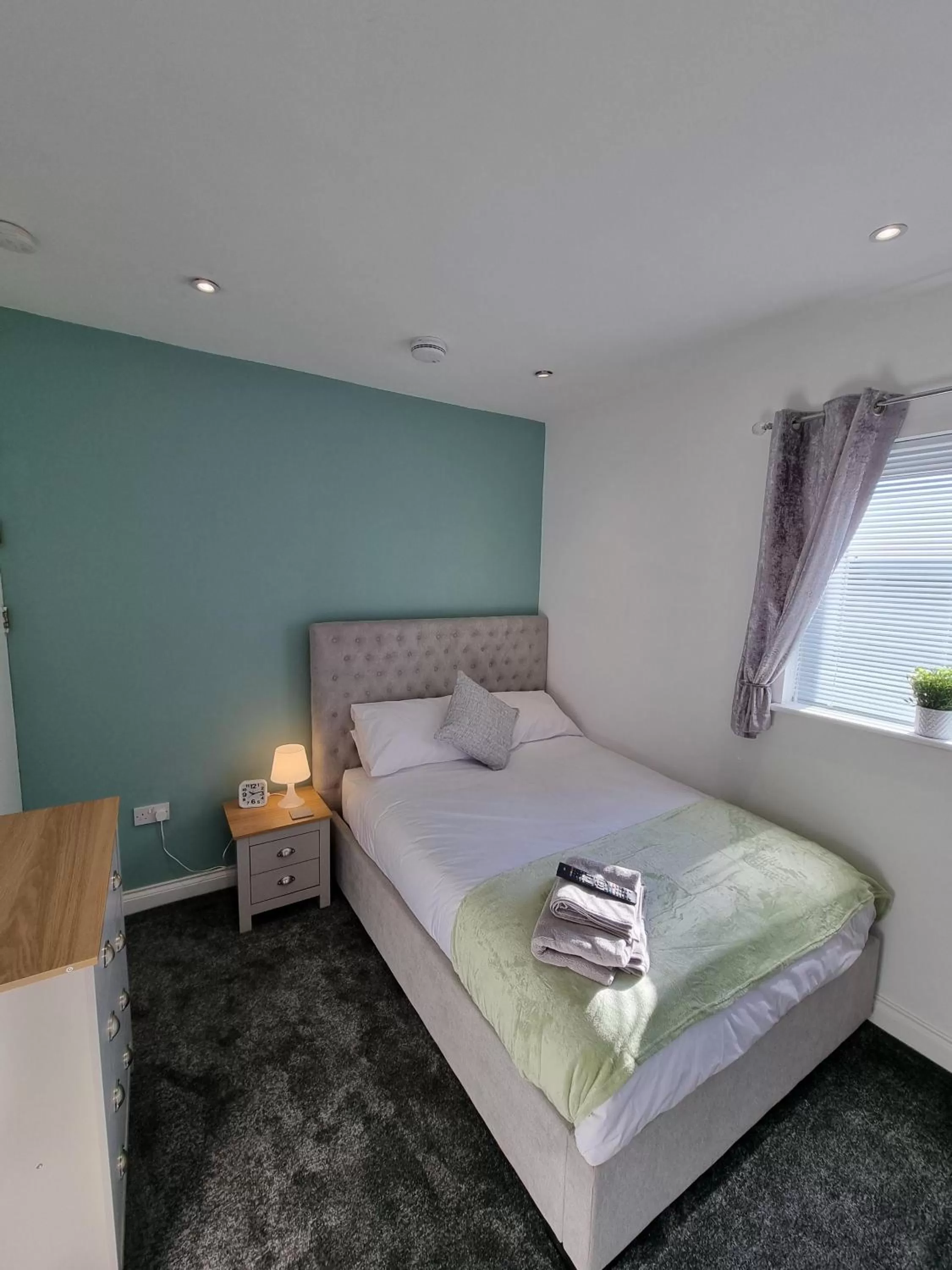 Other, Bed in 264 The Hungerford