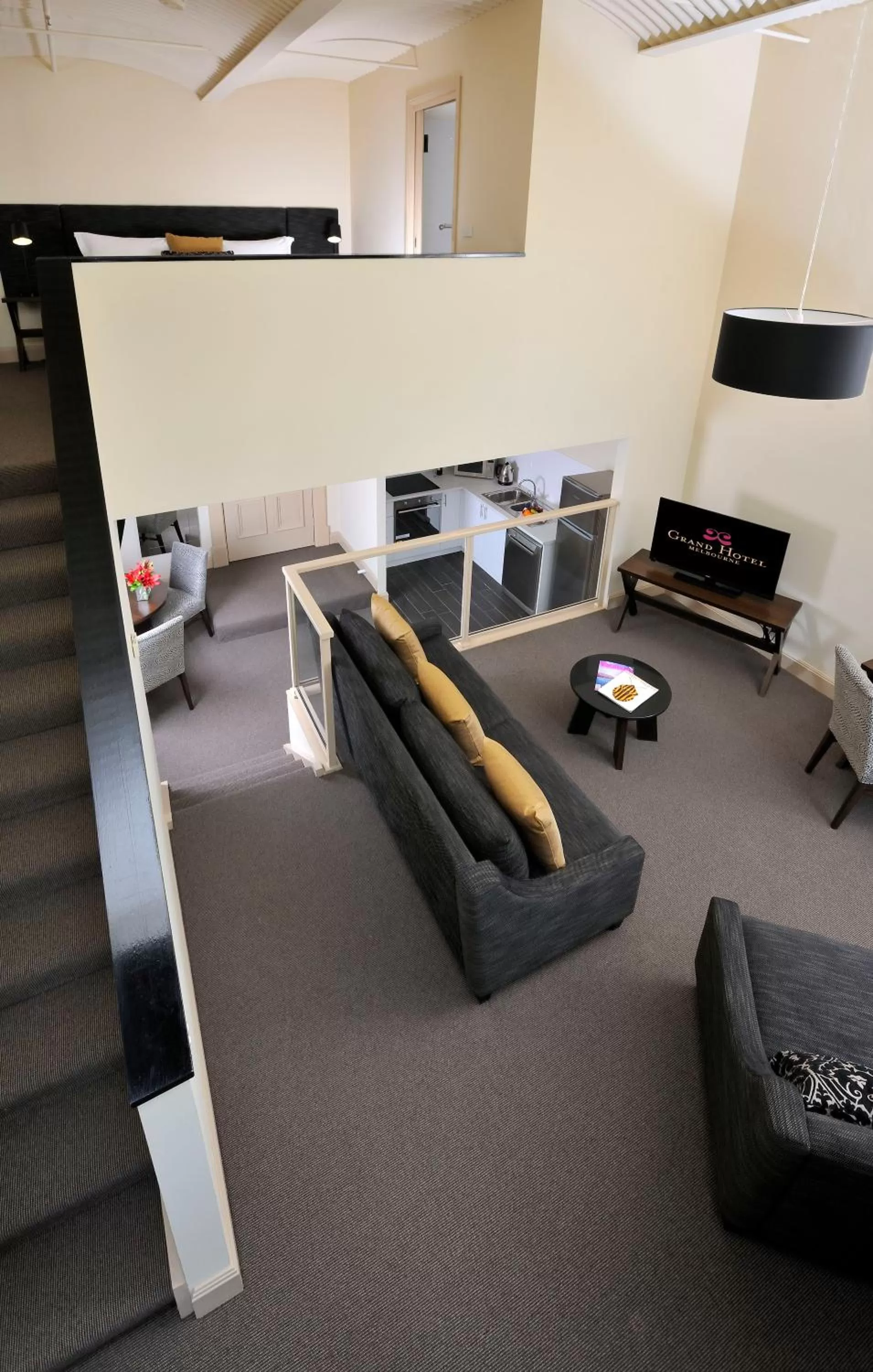 Living room in Grand Hotel Melbourne