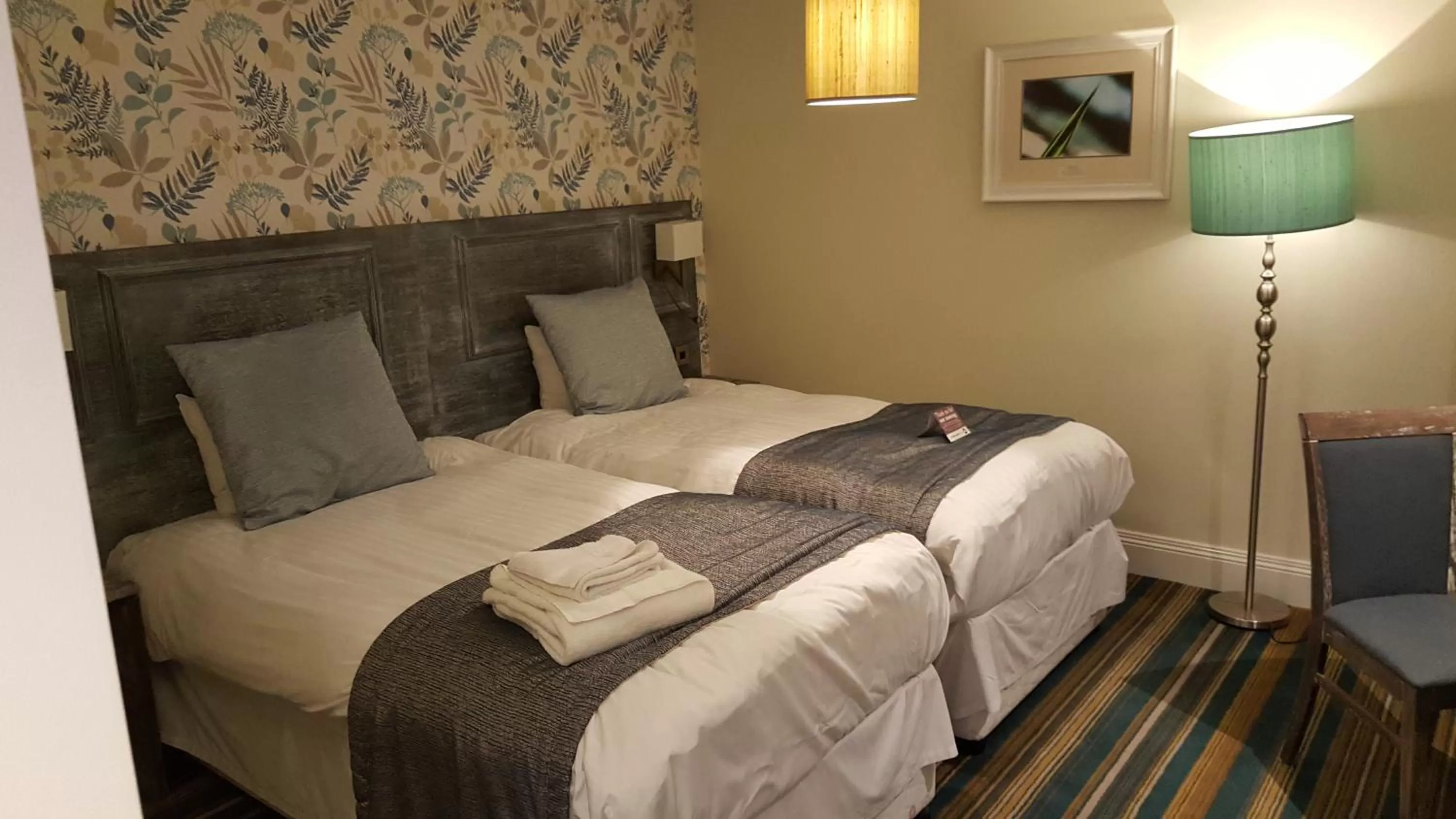 Double Room - Disability Access in The Hippodrome Wetherspoon