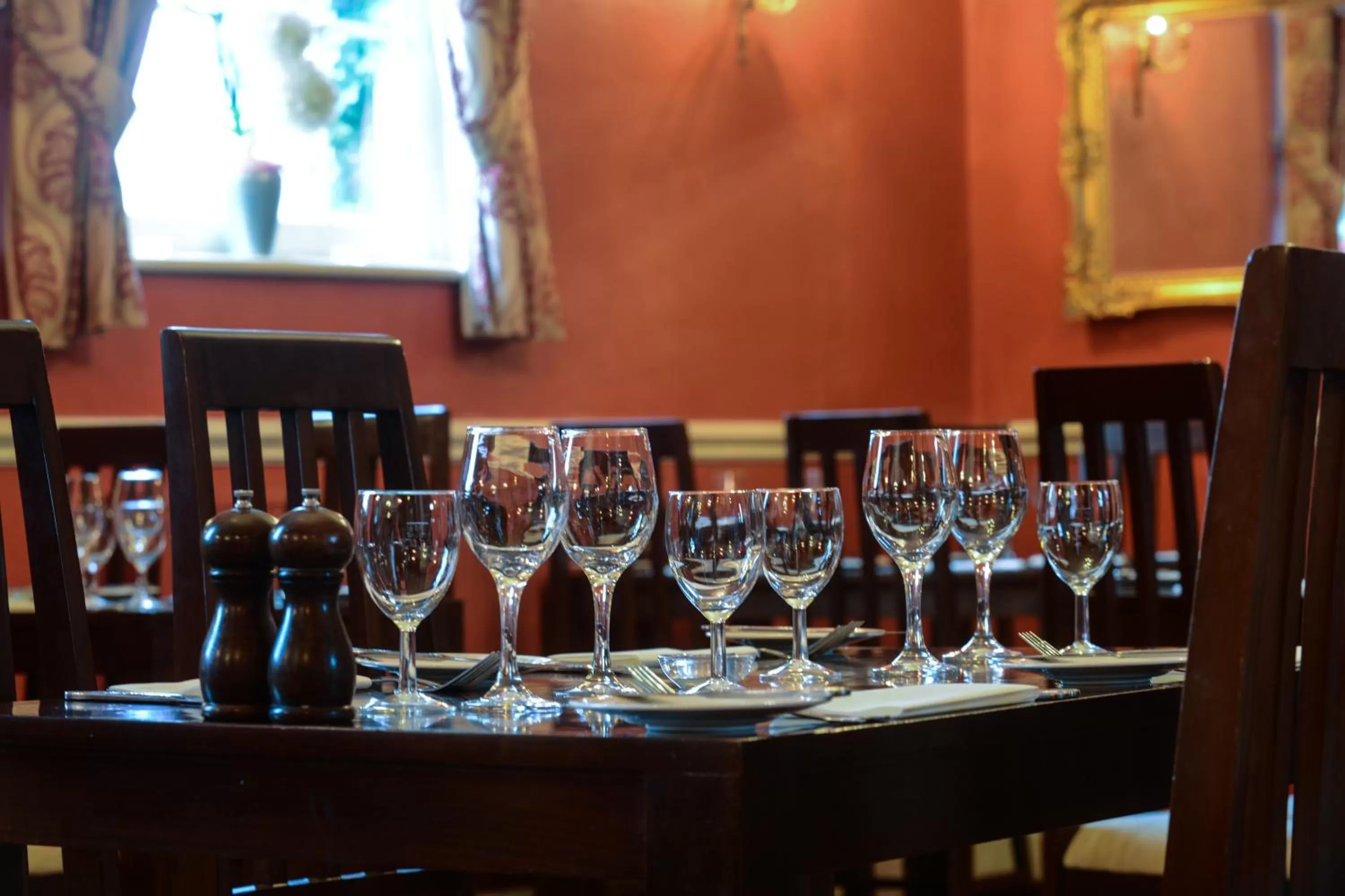 Restaurant/places to eat in Park House Hotel