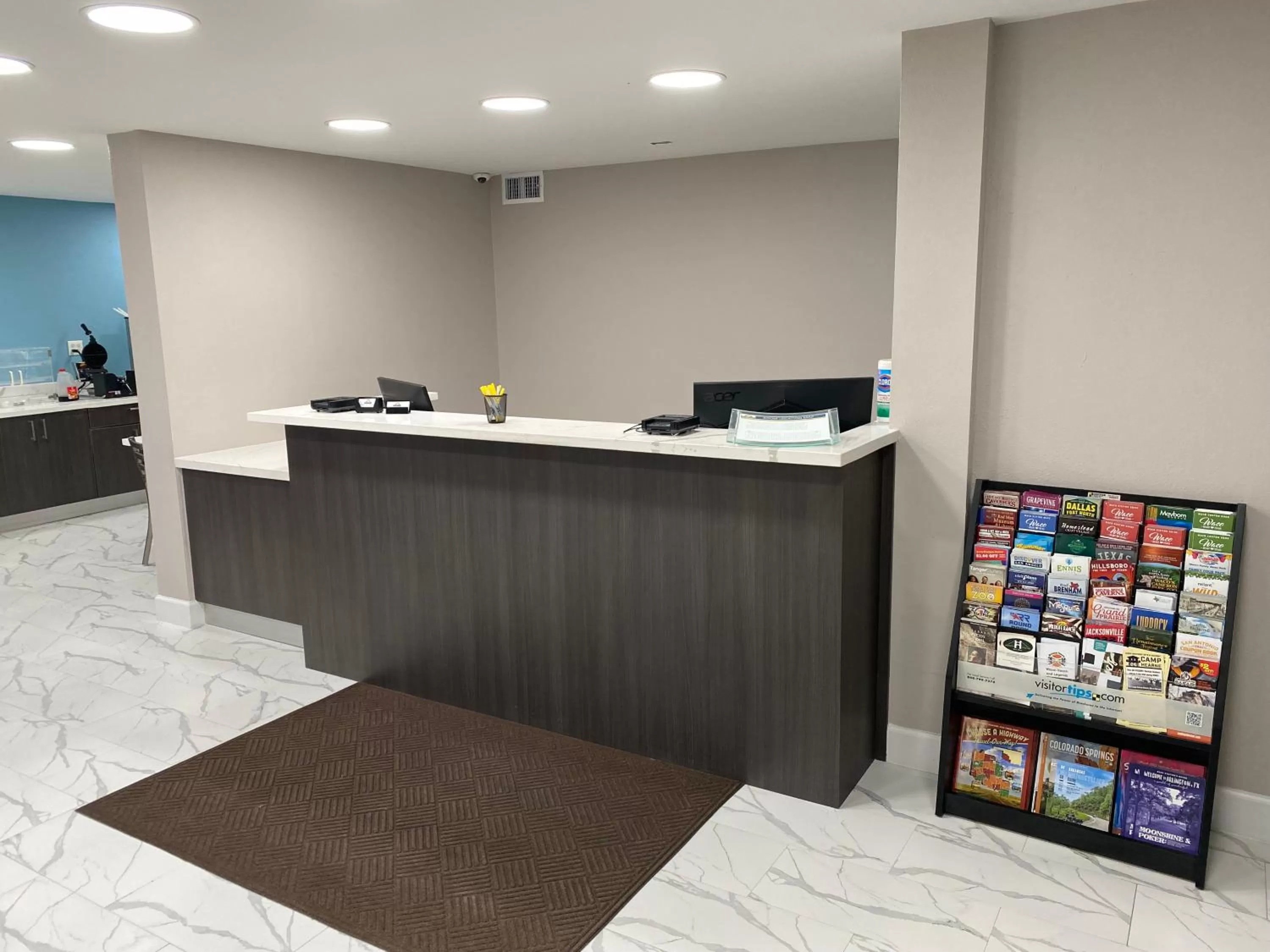 Lobby or reception in Days Inn by Wyndham Waco University Area
