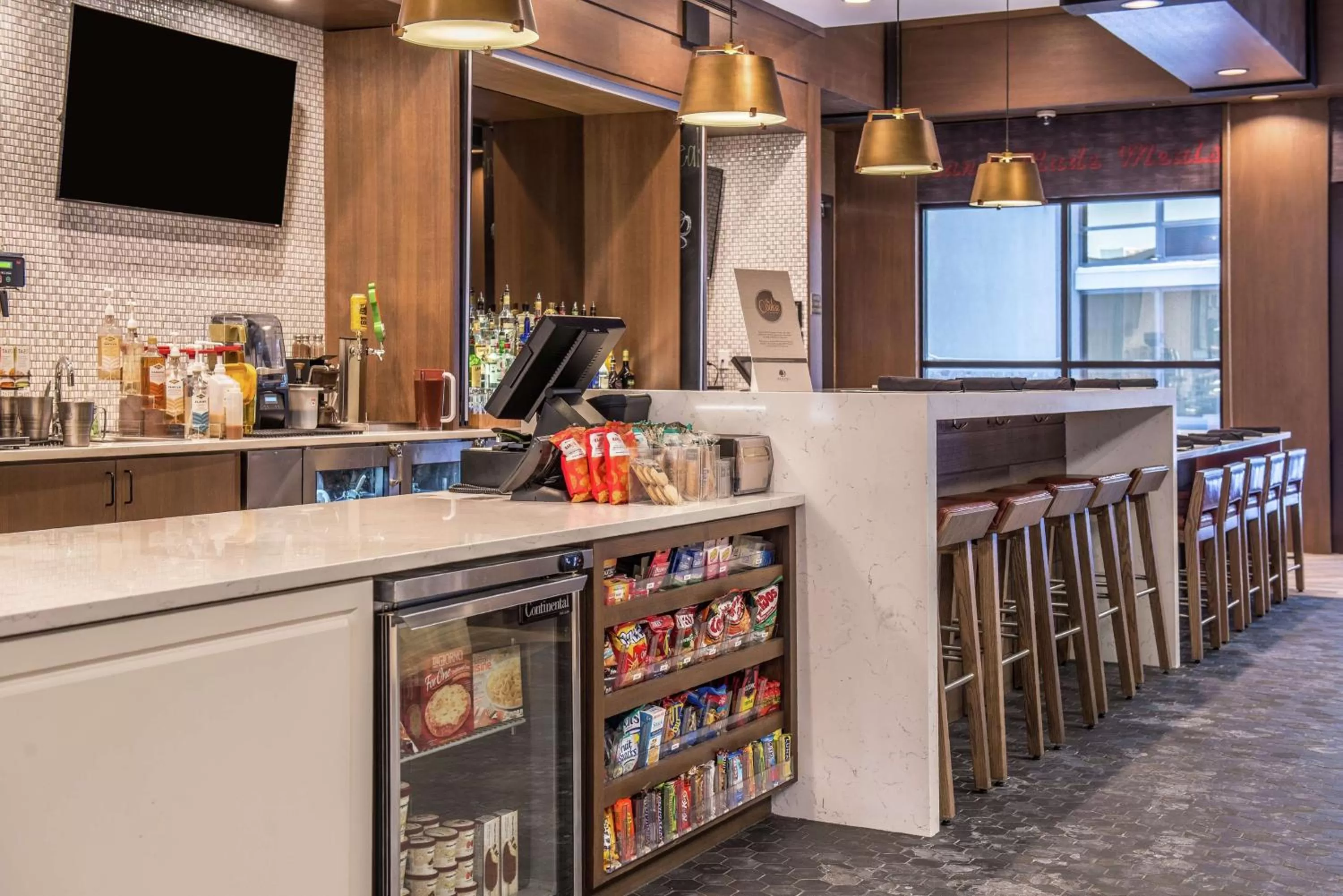 Dining area in Doubletree By Hilton Lafayette East