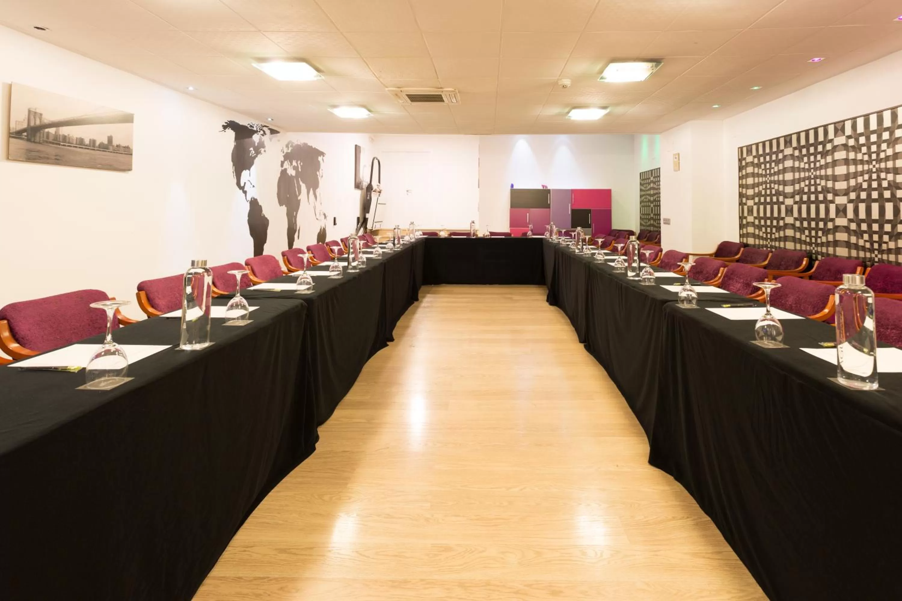 Lounge or bar in Hotel Familia Conde