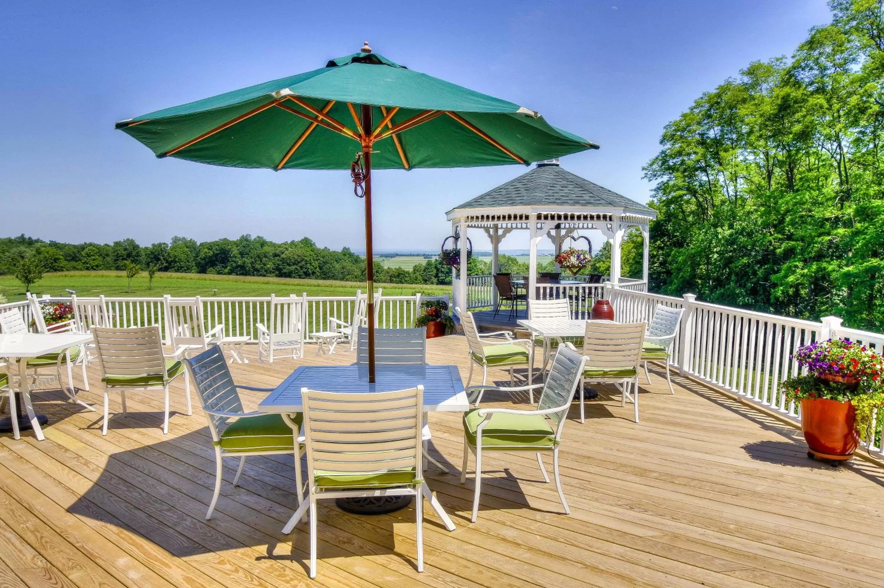 Patio in Los Gatos Bed & Breakfast