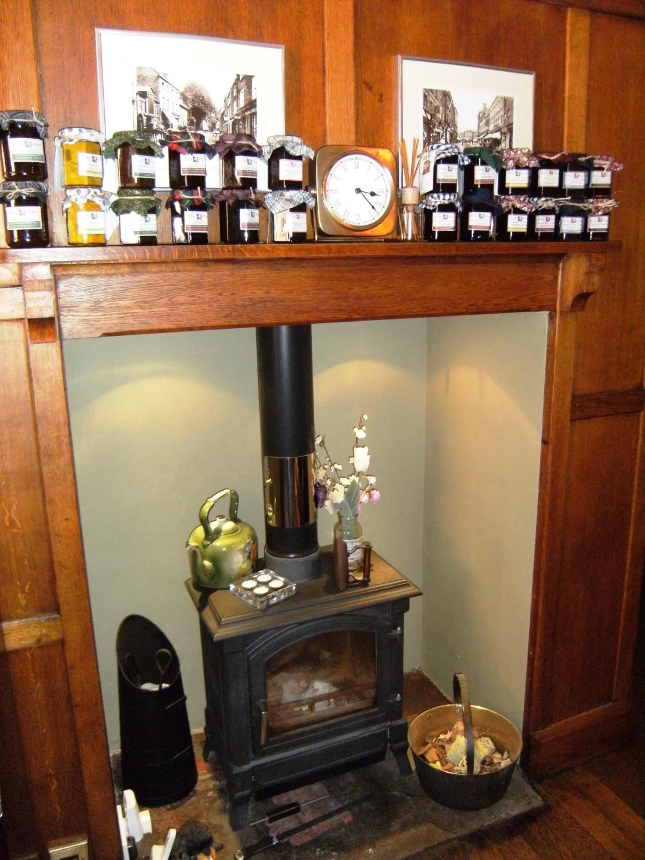 On-site shops in Bridge House Bed & Breakfast