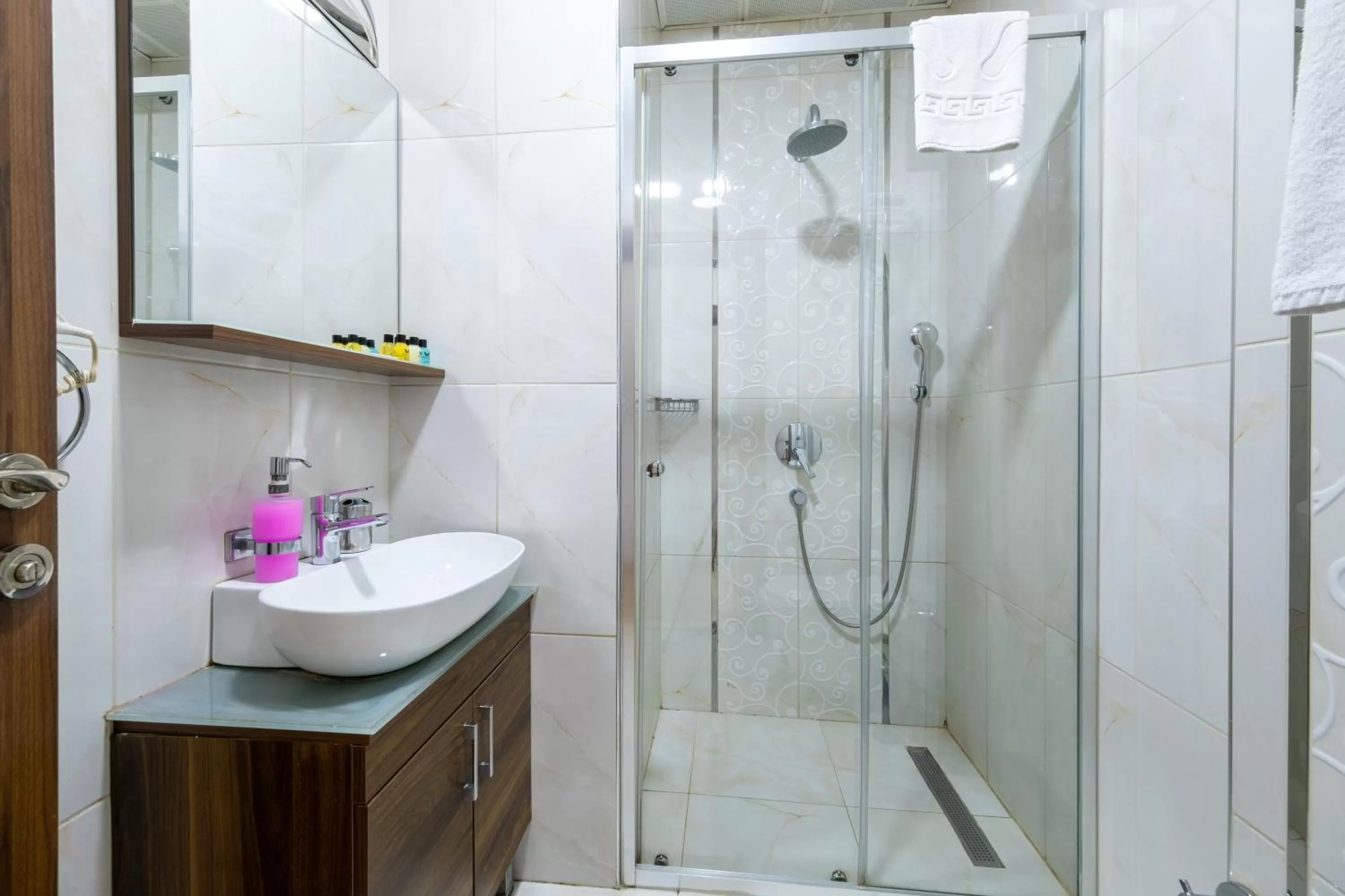 Shower, Bathroom in Beyzas Hotels & Suites