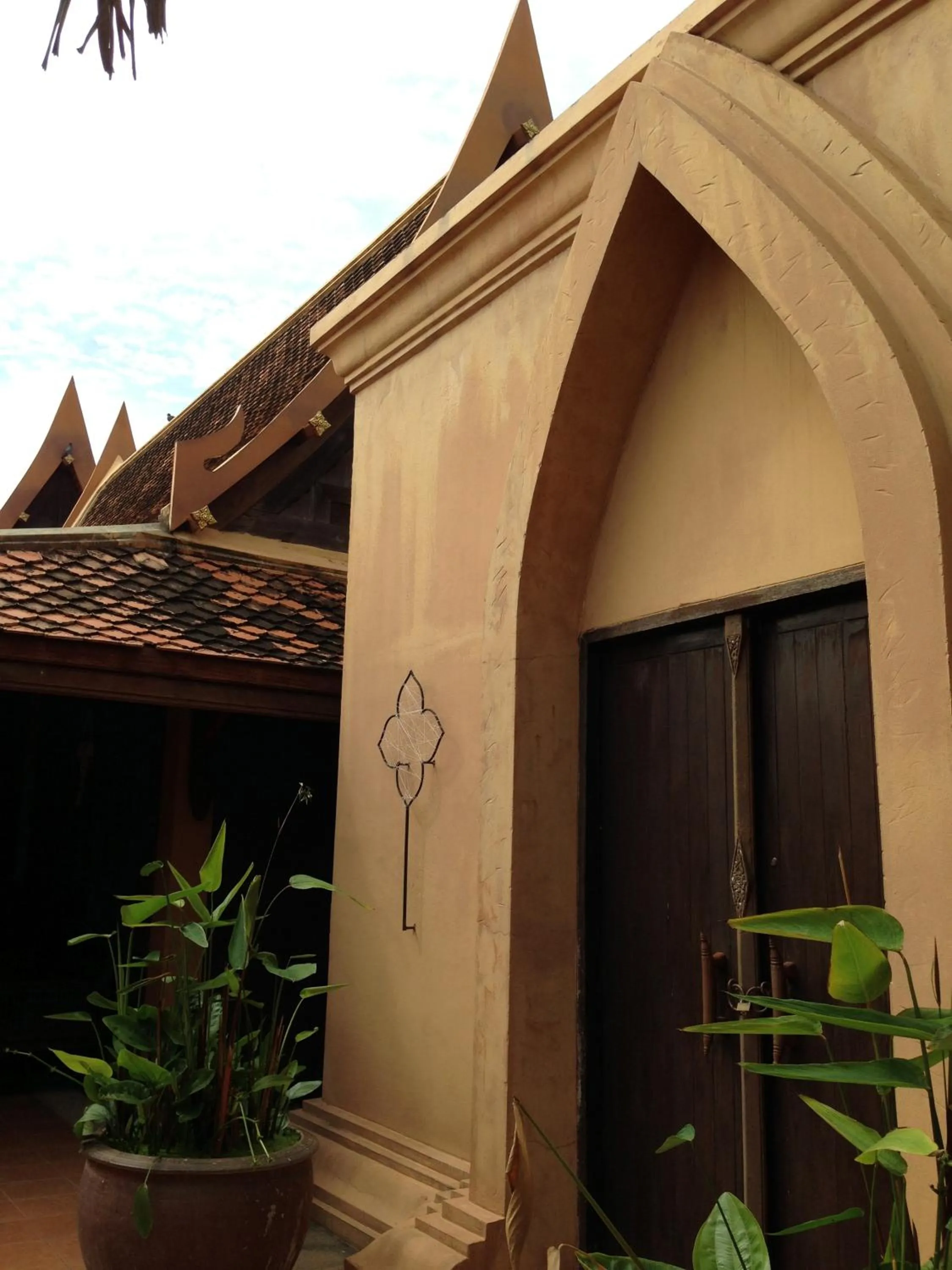 Property building in Ruean Thai Hotel