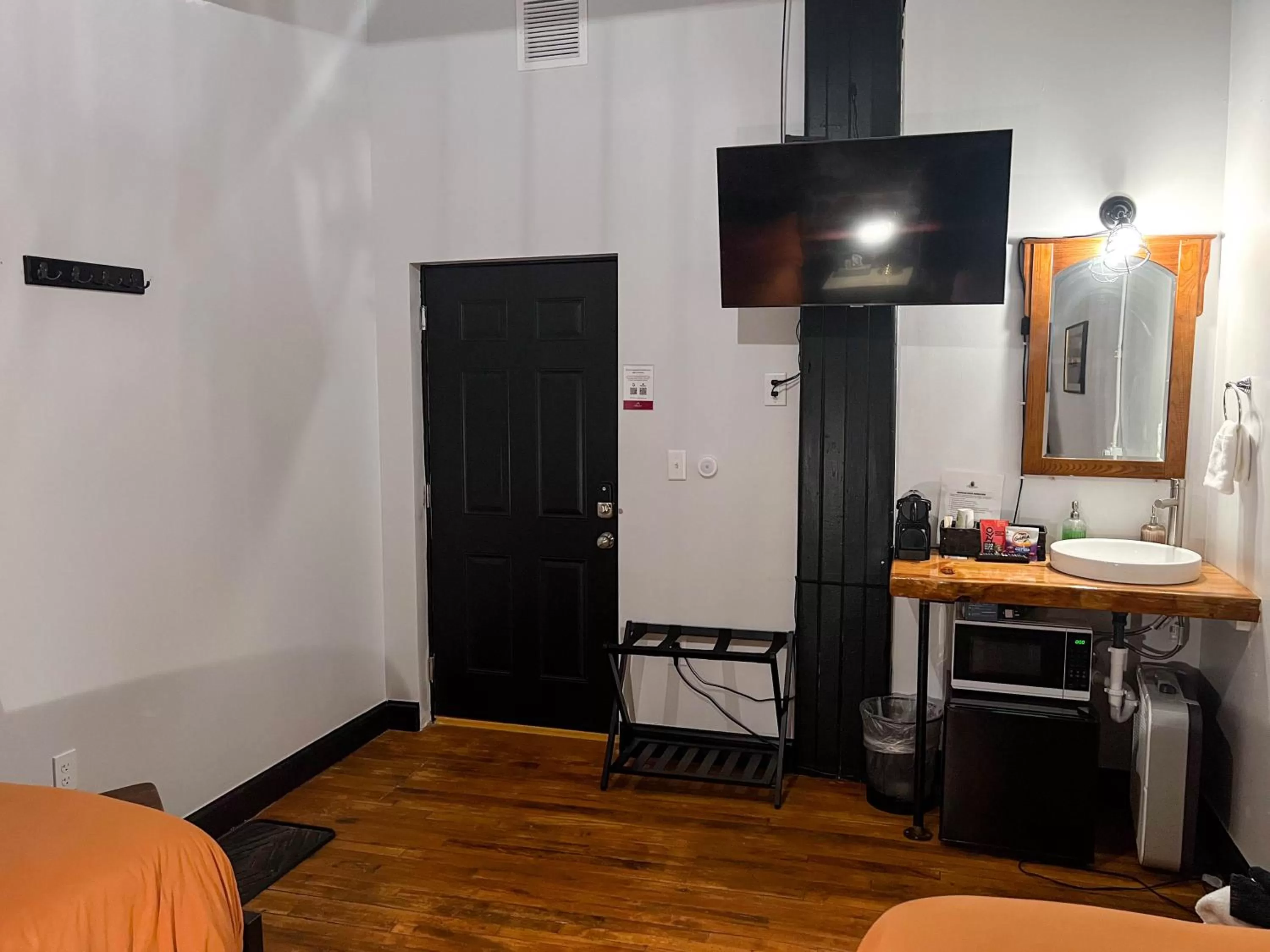 TV and multimedia in The Oliver Inn