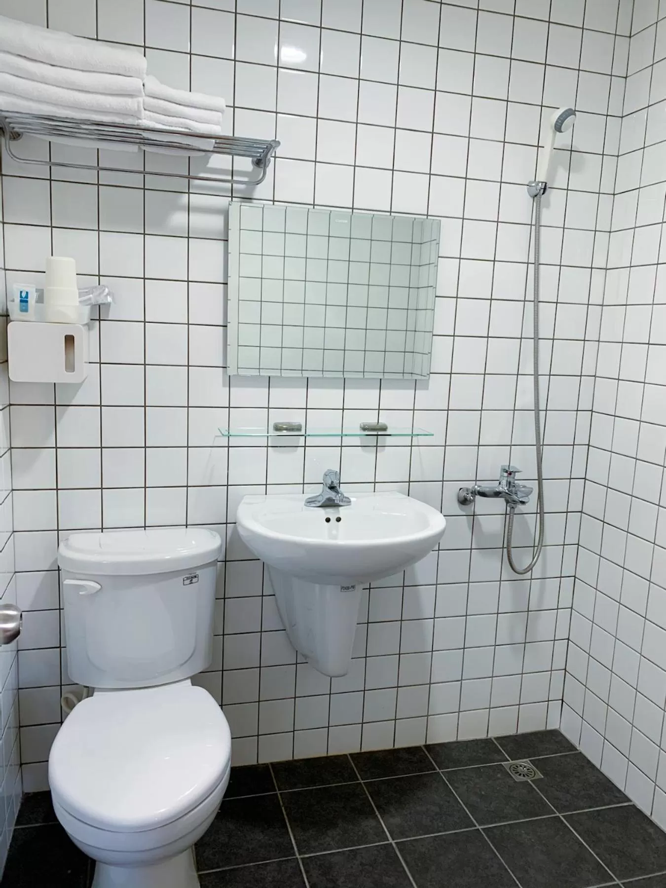 Bathroom in XDZ Hotel