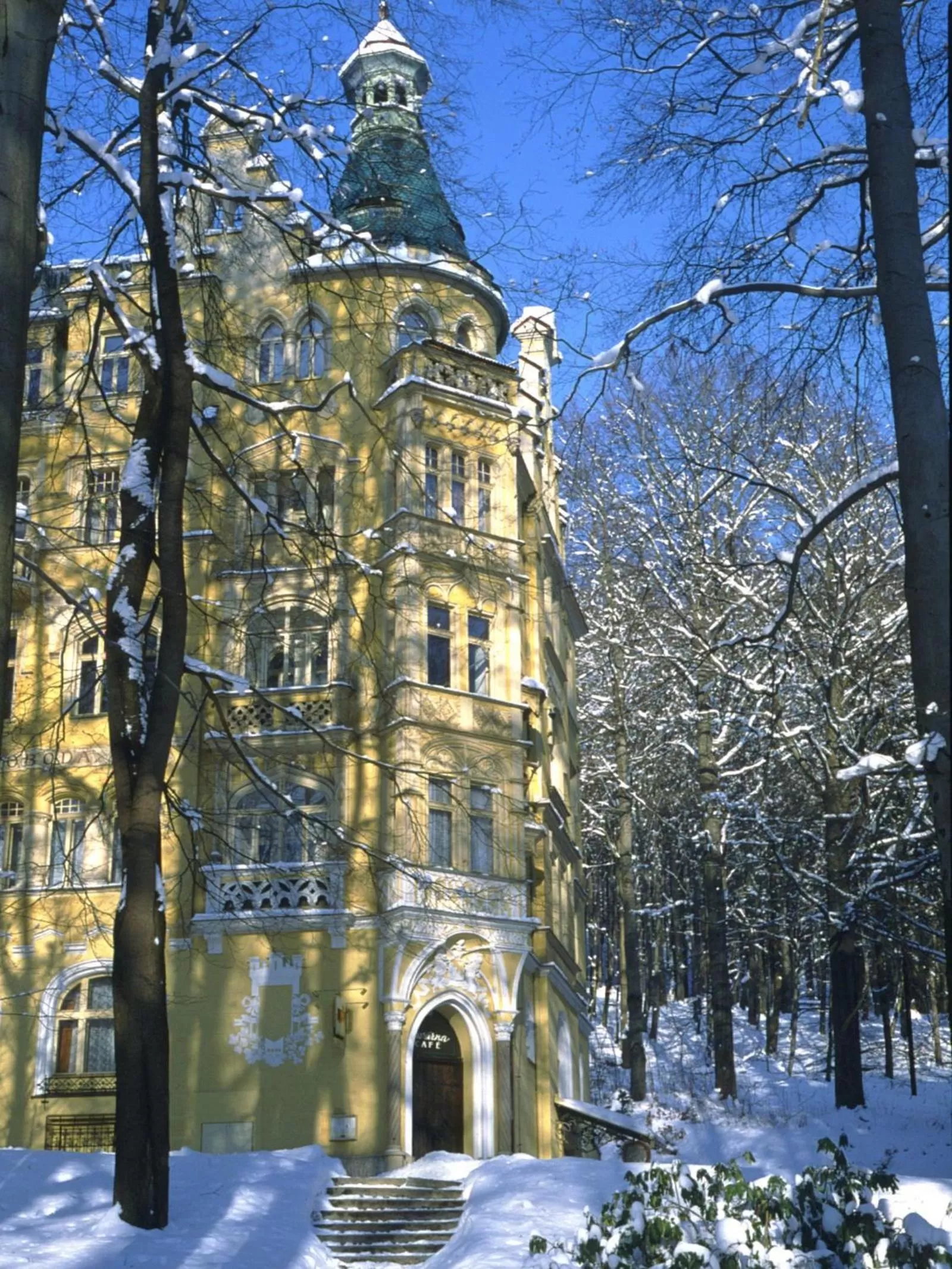 Facade/entrance in Ensana Svoboda