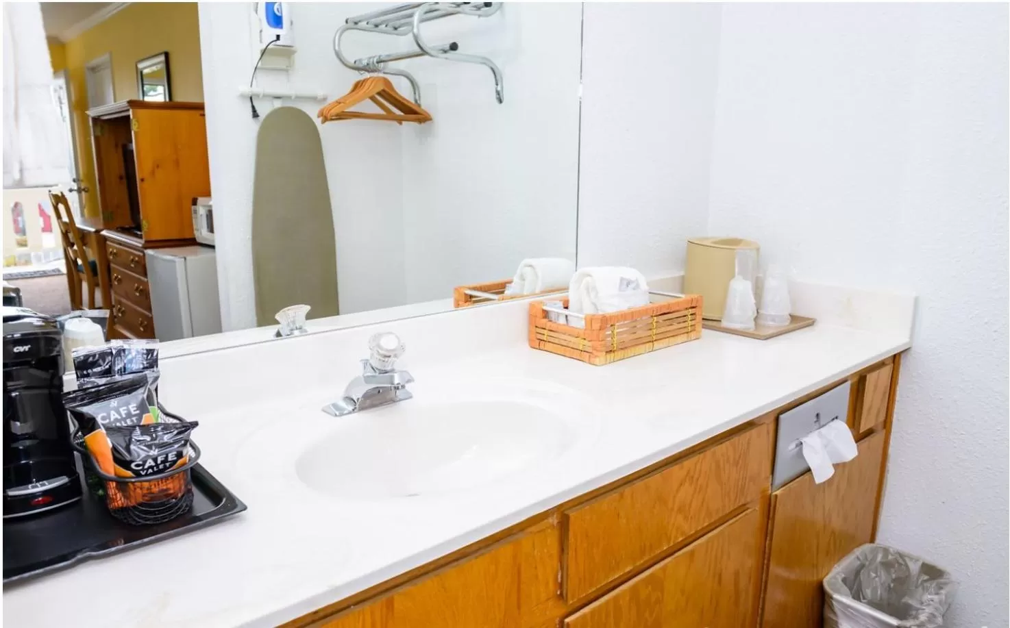 Bathroom in Land O Nod Inn