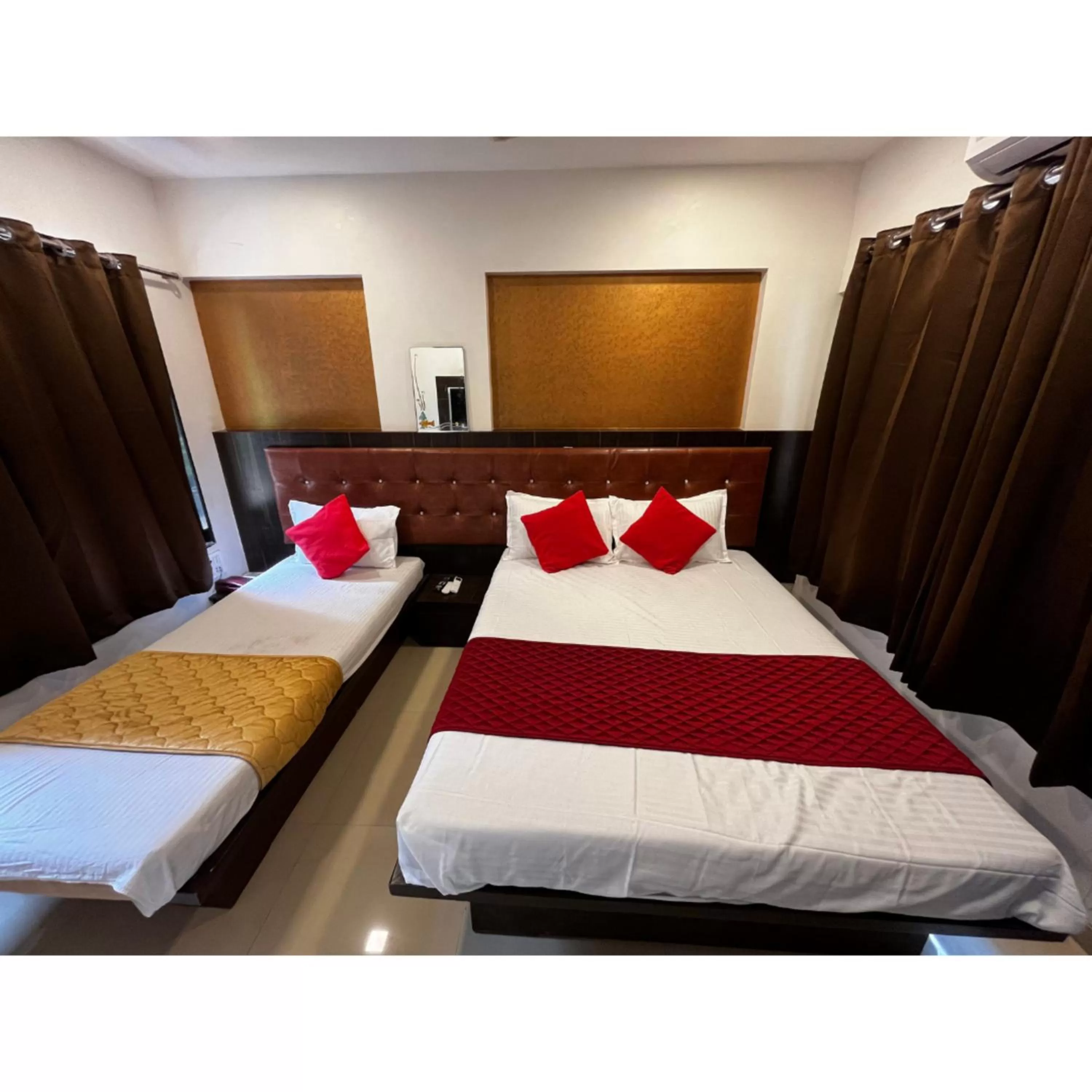 Bedroom, Bed in Hotel Borivali Executive - Near Borivali Railway Station