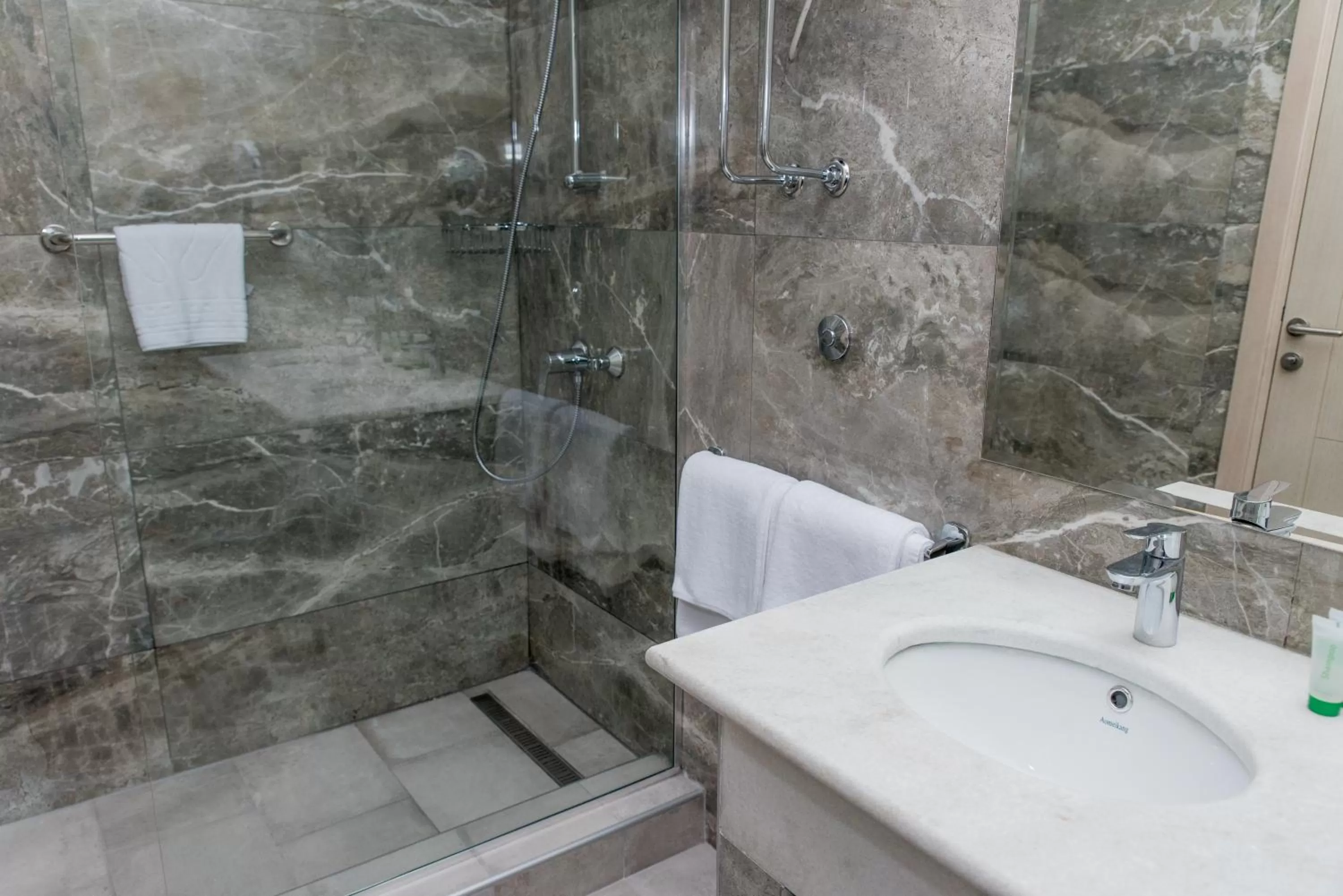 Bathroom in Hotel Crnogorska Kuća