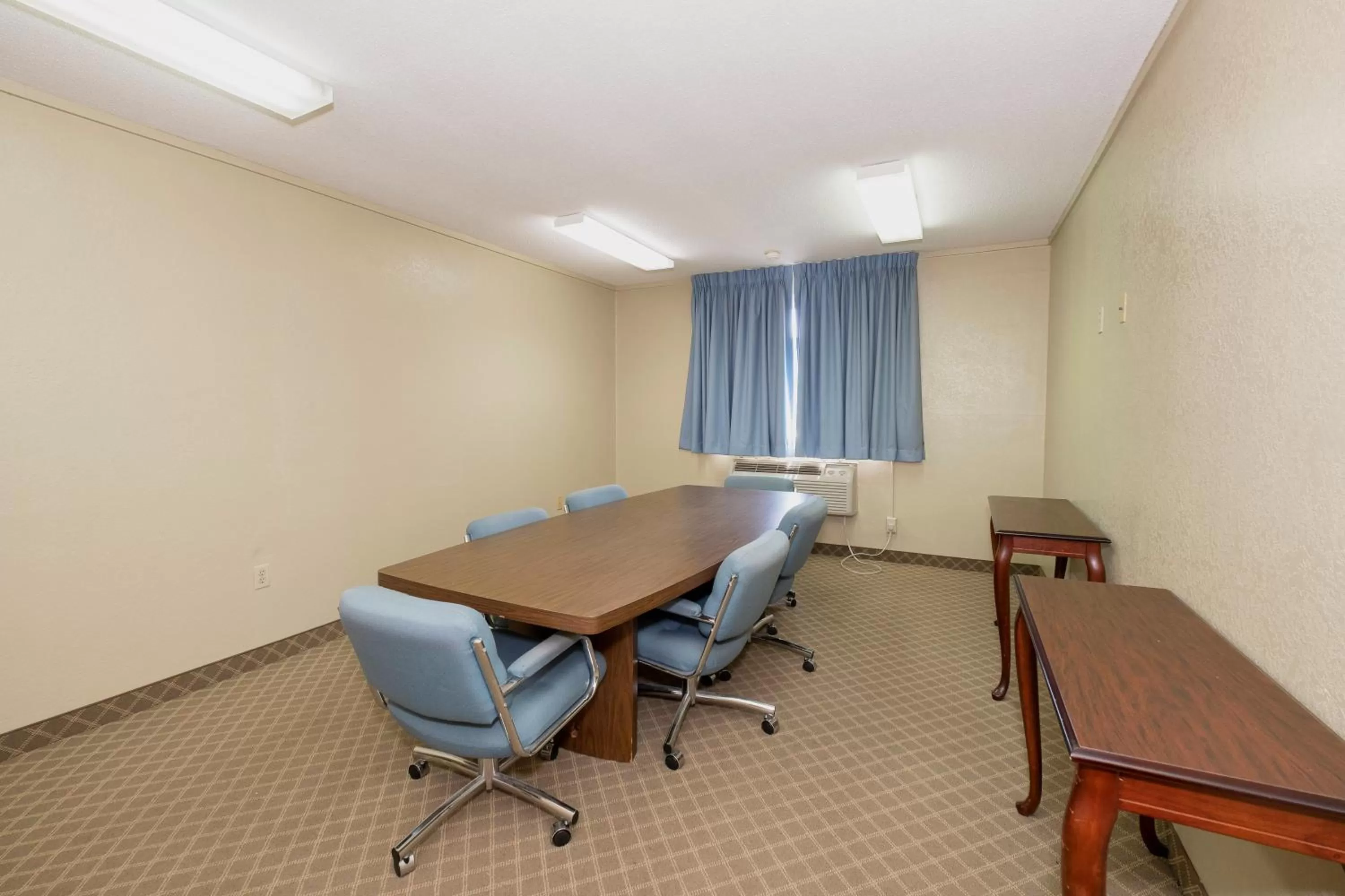 Meeting/conference room in Red Roof Inn Meridian