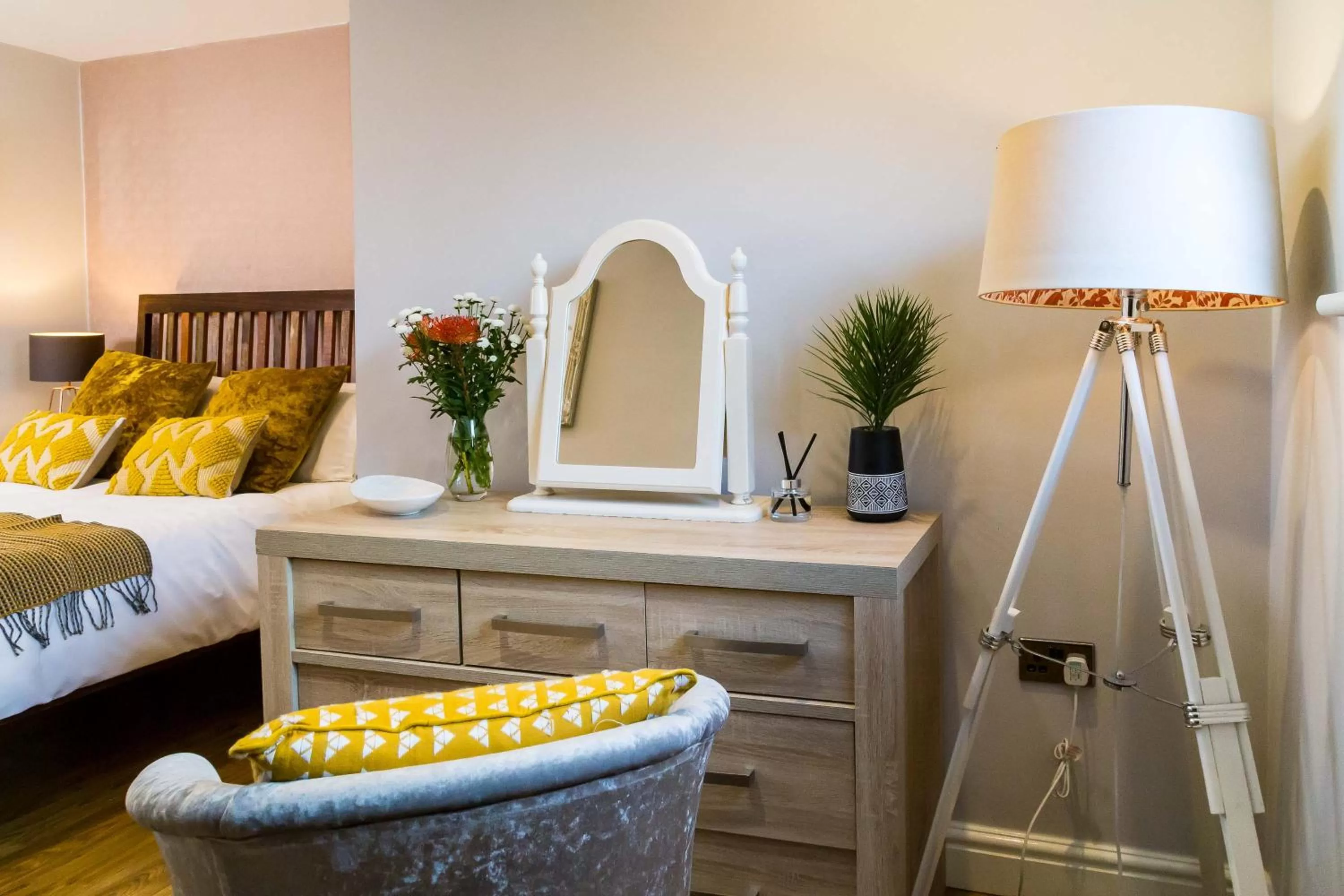 Bed in Goodramgate Apartments