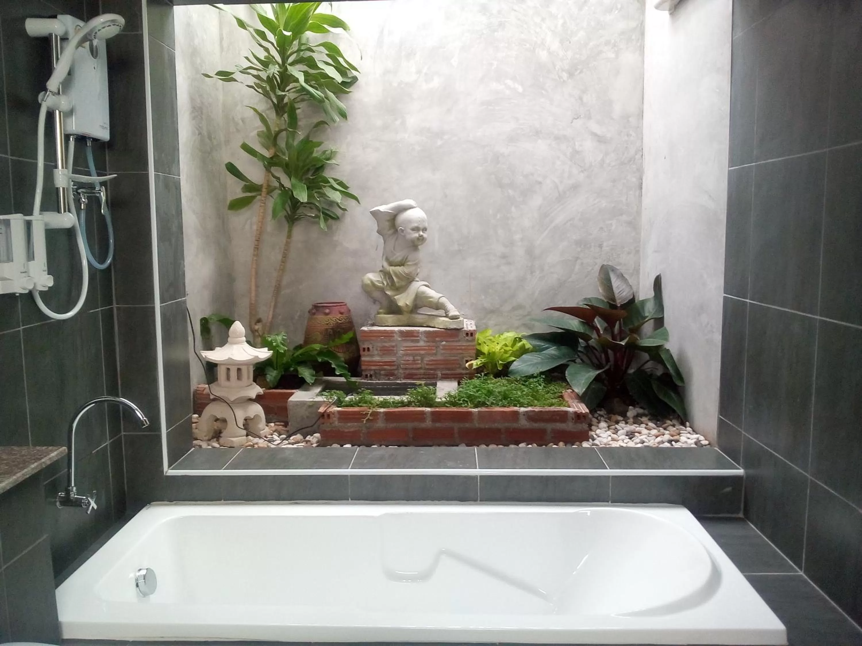 Shower, Bathroom in Fancy Carp Resort