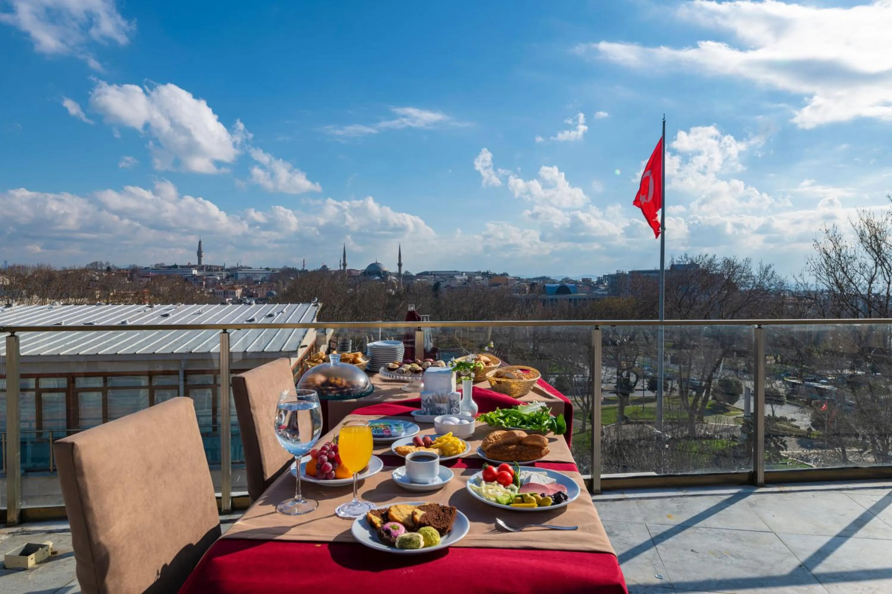Balcony/Terrace in Hotel Yesilpark