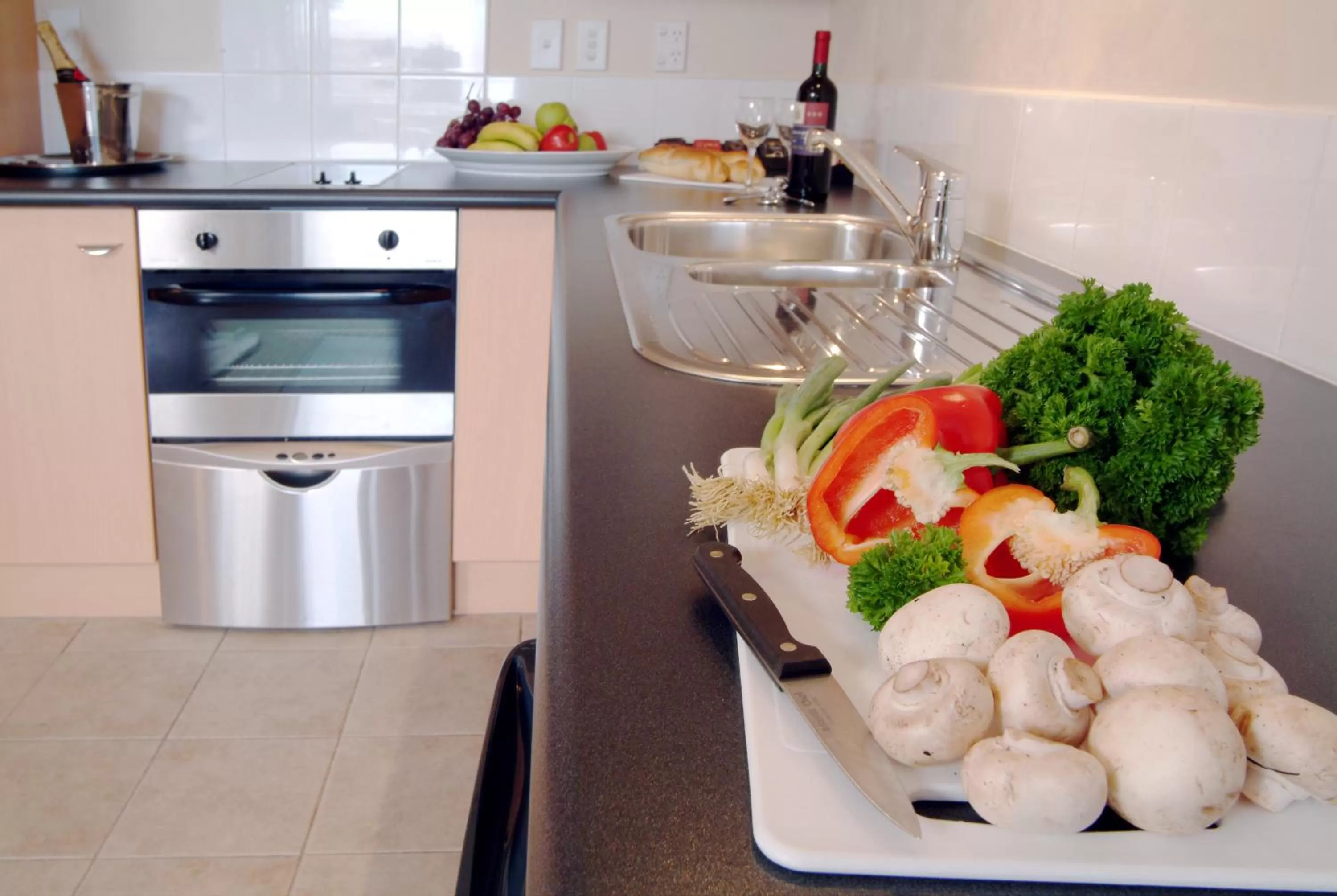 Kitchen or kitchenette in Voyager Apartments Taupo