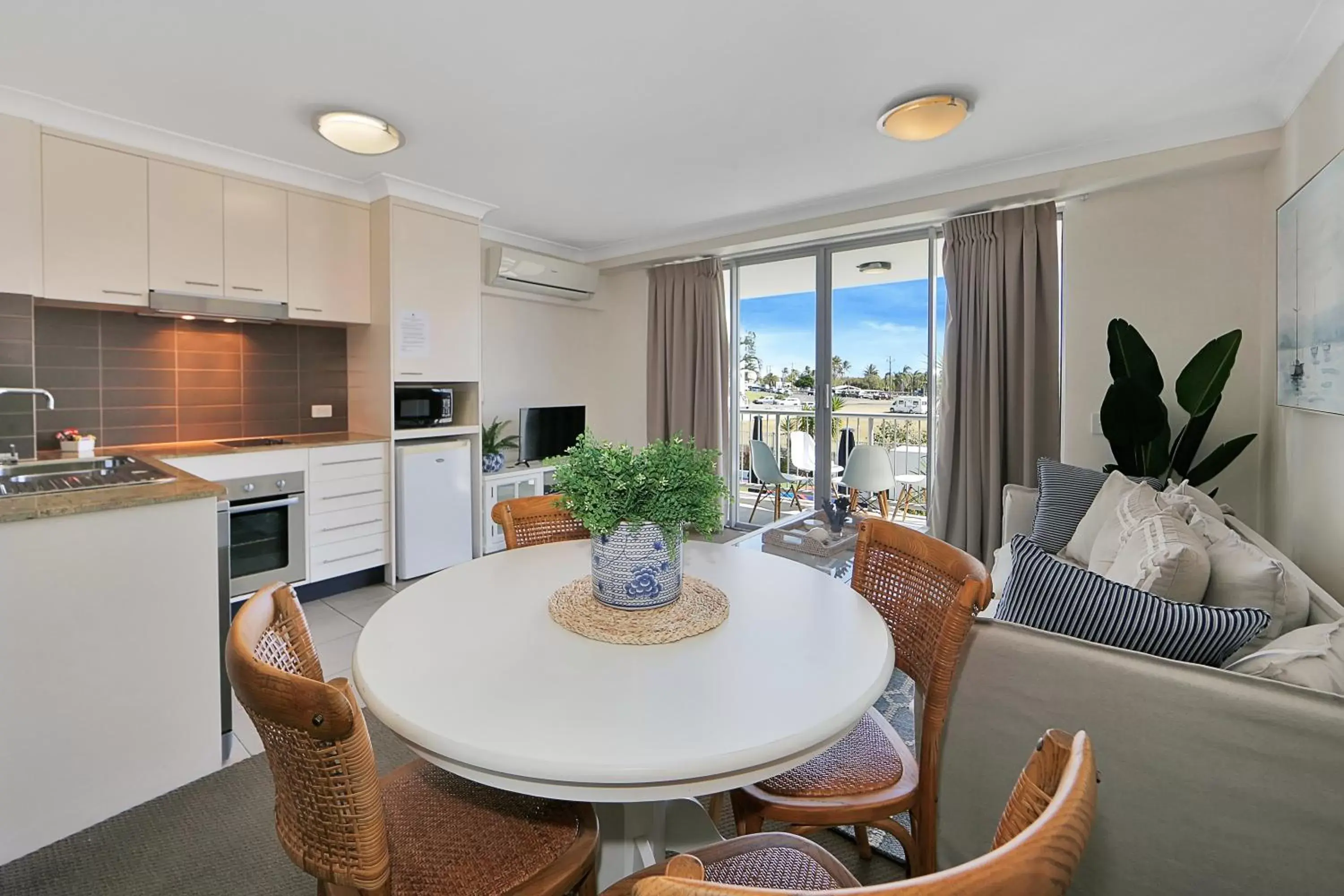 One-Bedroom Apartment with Sunset View in The Point Resort One-Bedroom Apartment with Sunset View in The Point Resort