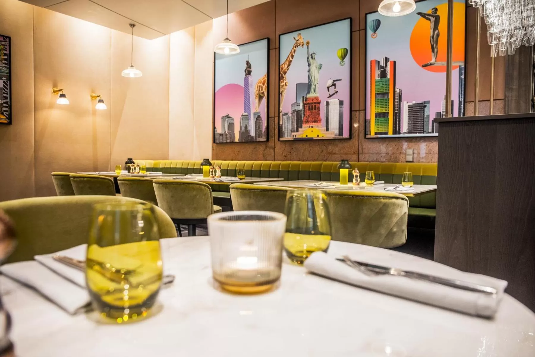 Restaurant/places to eat in Hilton Frankfurt City Centre