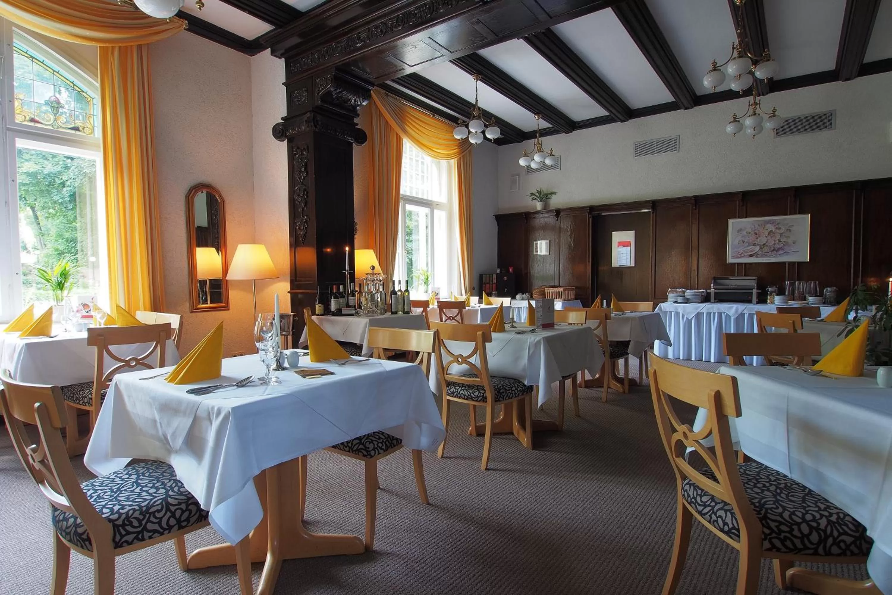 Restaurant/places to eat in Hotel Schlossvilla Derenburg
