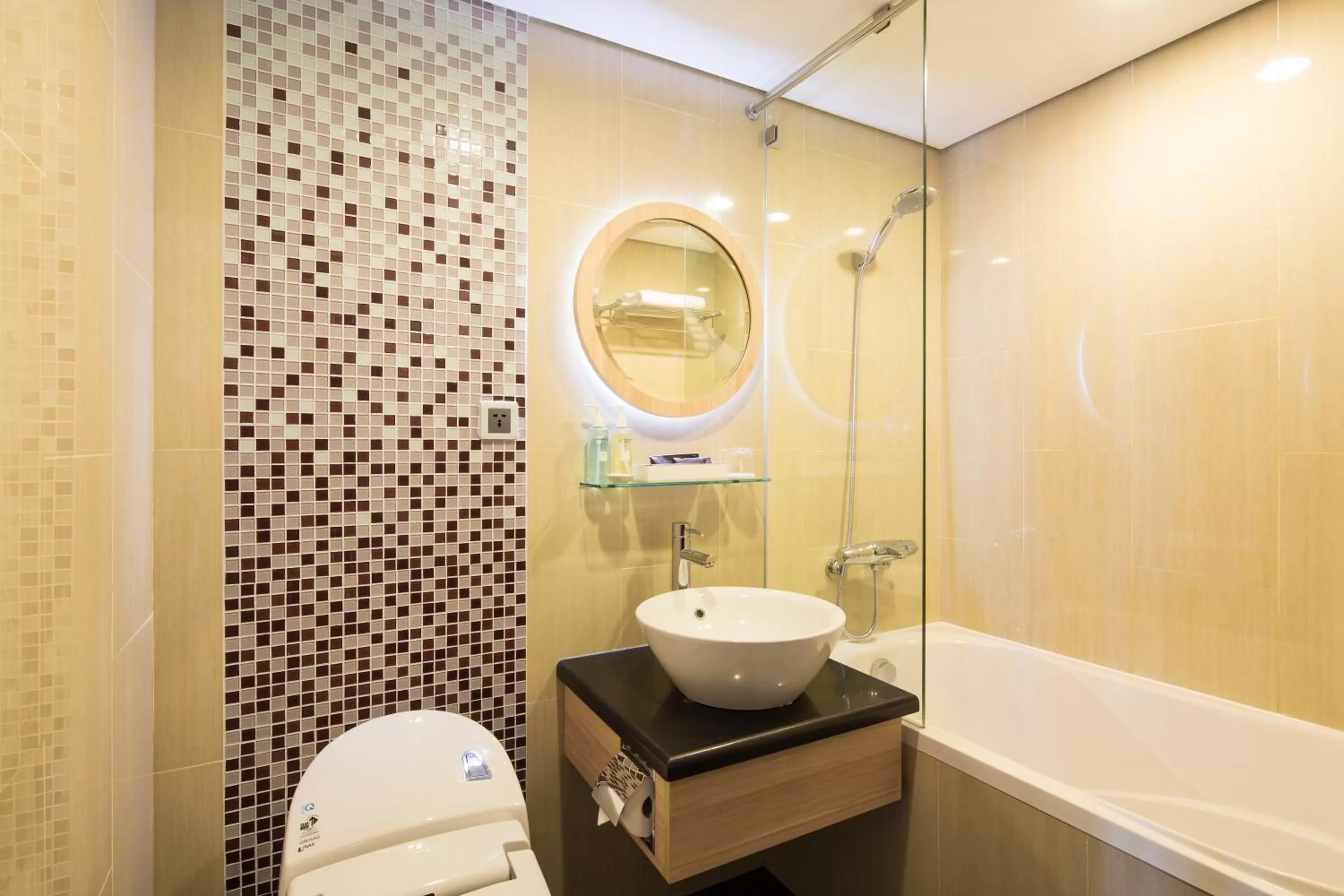 Shower in Kuretake Inn Kim Ma 132