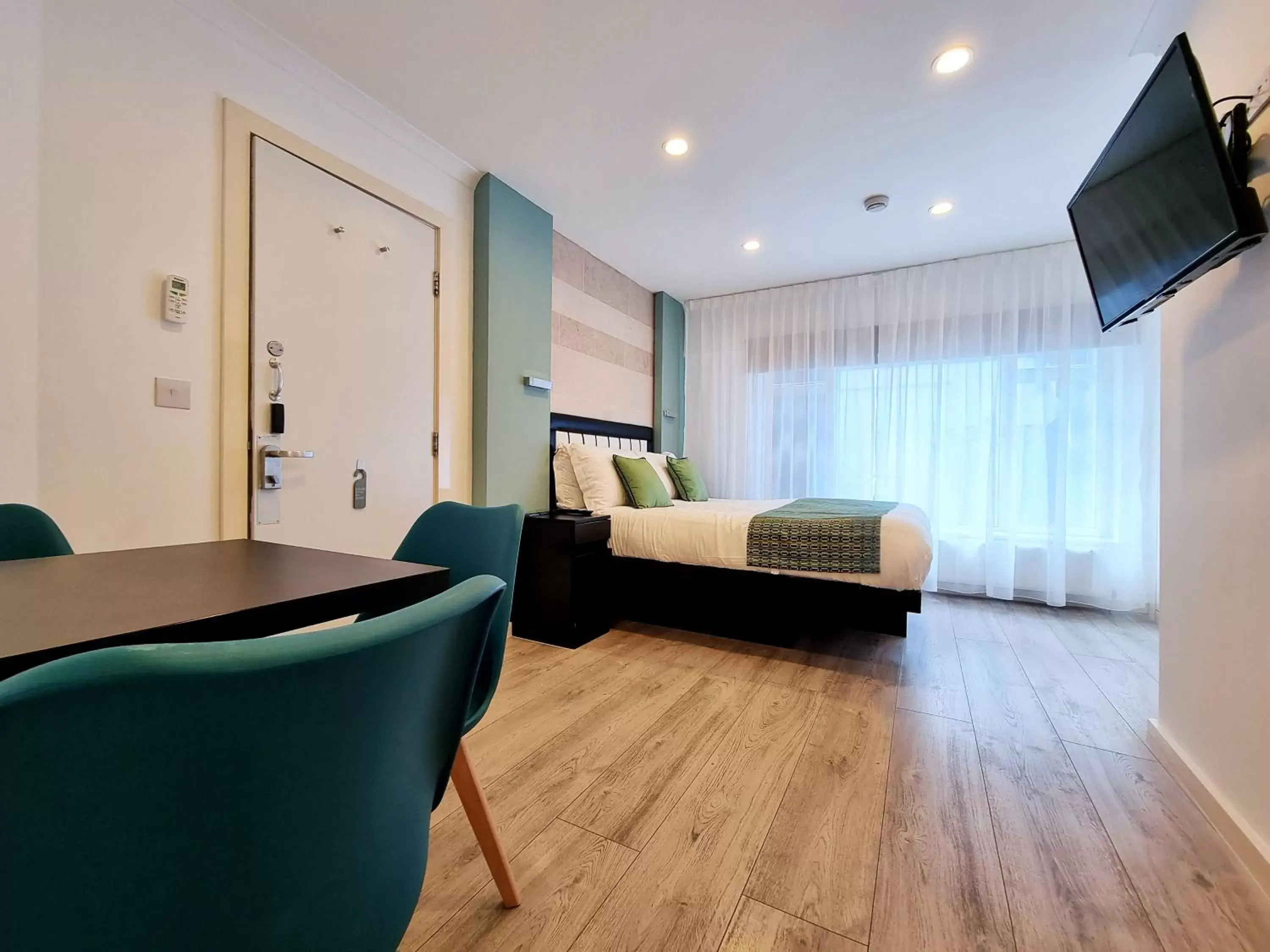 Triple Studio (Lower Ground Floor) in 146 STUDIOS Marylebone Triple Studio (Lower Ground Floor) in 146 STUDIOS Marylebone