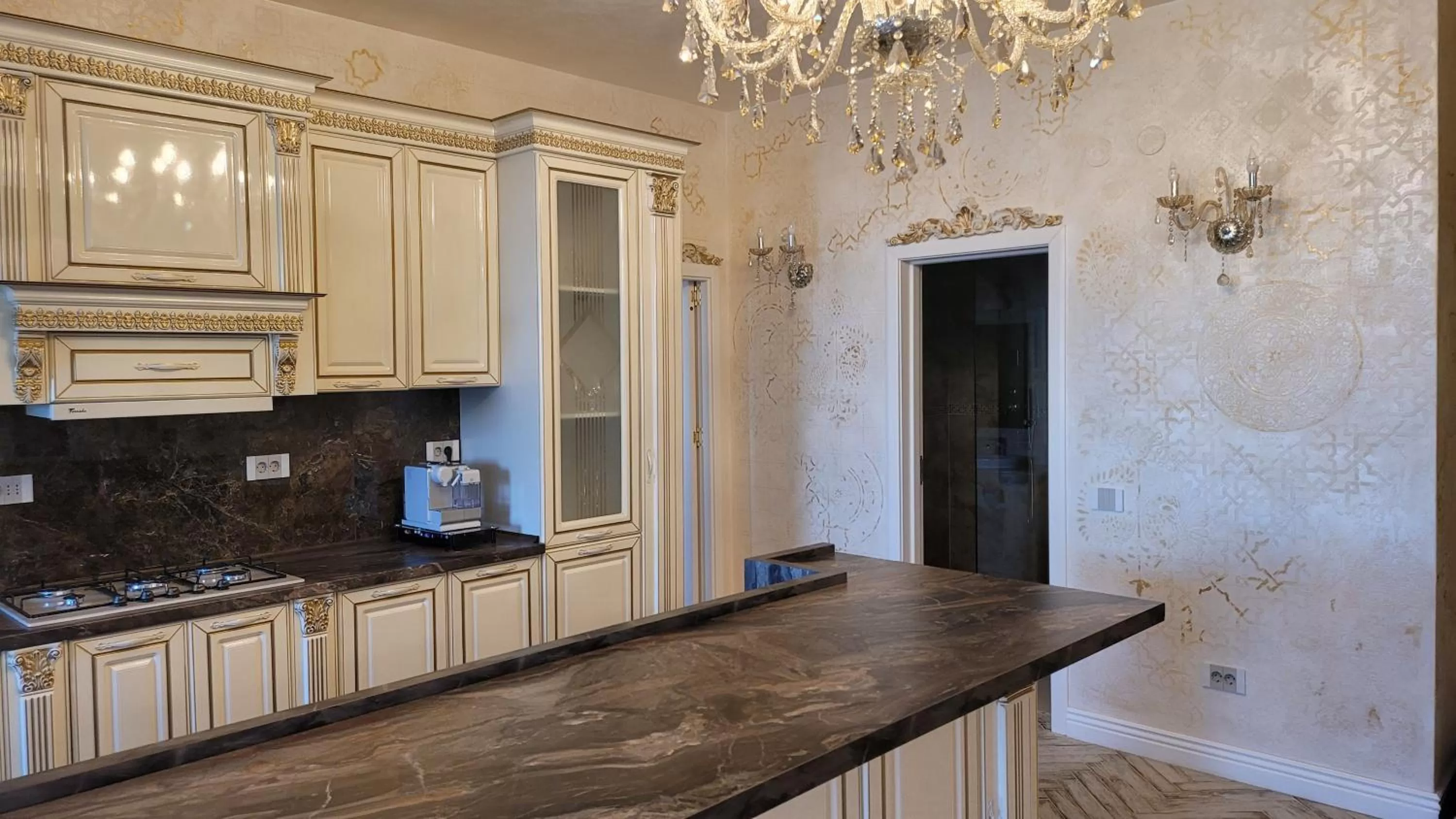 stove, Kitchen/Kitchenette in Terrace Suites Iasi