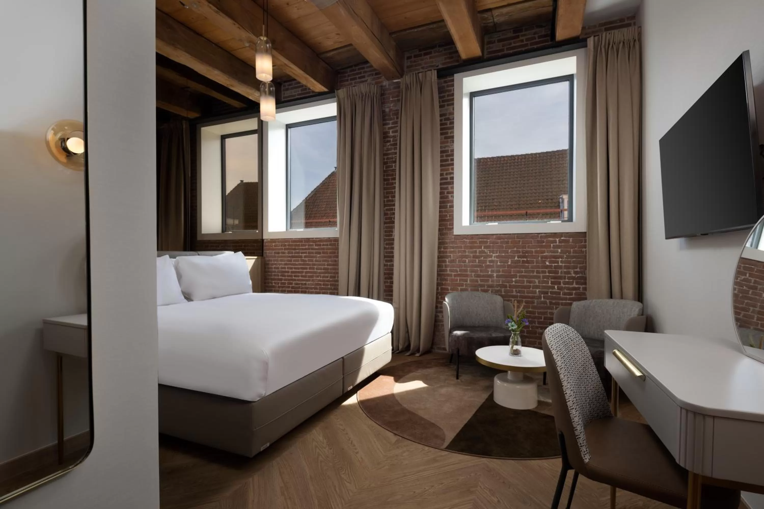 Photo of the whole room, Bed in Hotel Arsenaal Delft