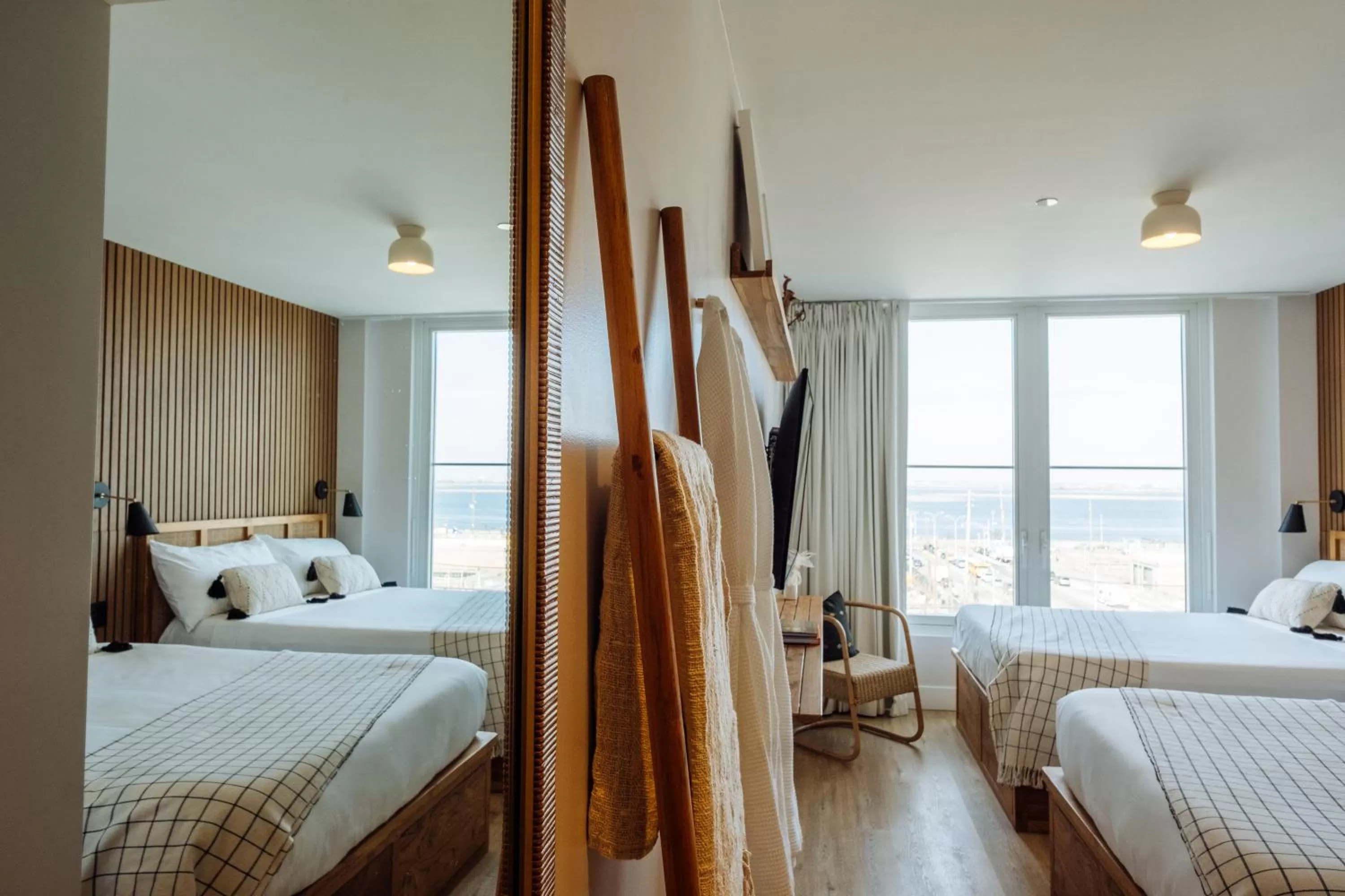 Bedroom, Bed in The Rockaway Hotel