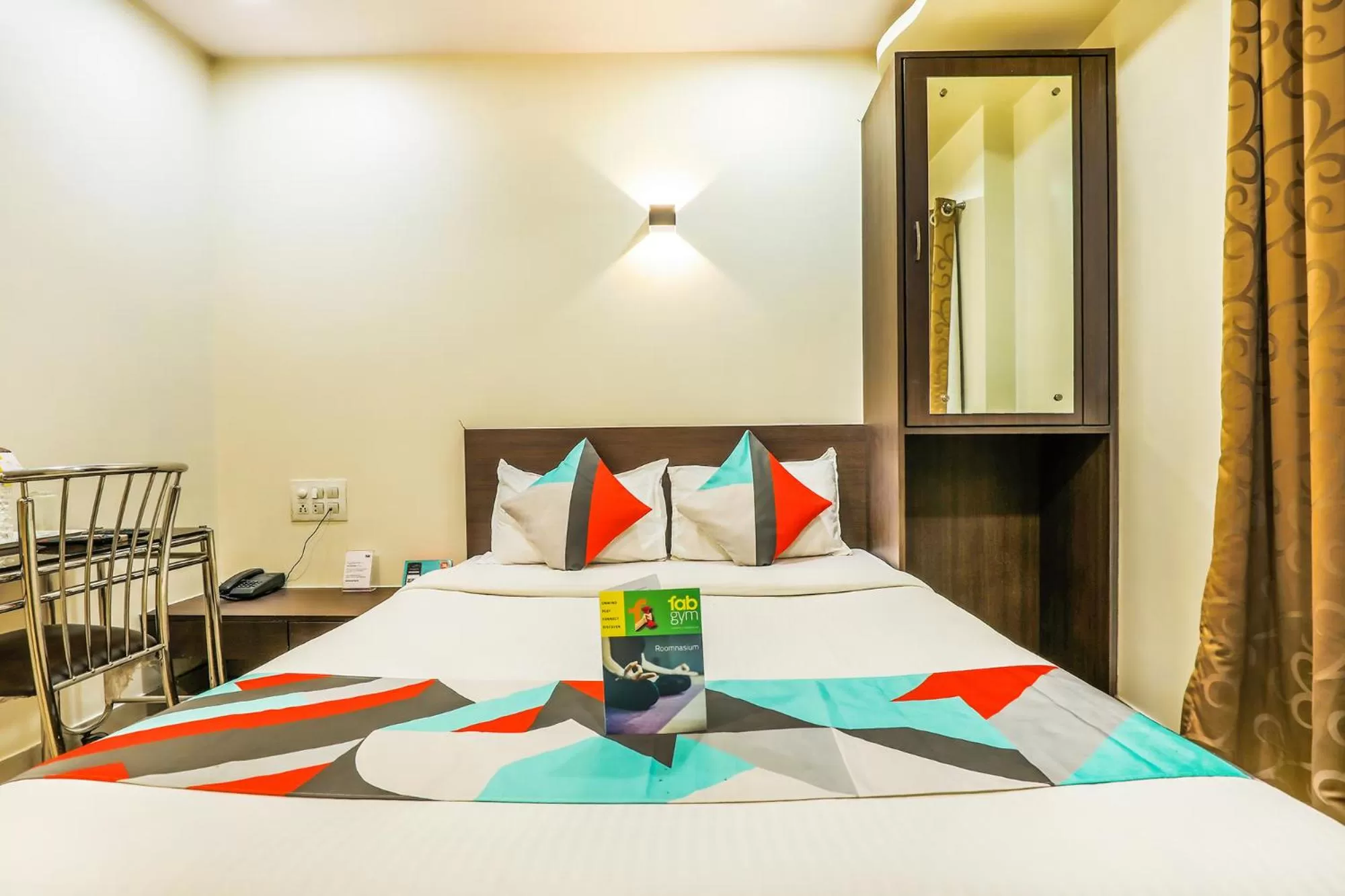 Bedroom, Bed in FabExpress Adore Inn - Nr Mumbai International Airport