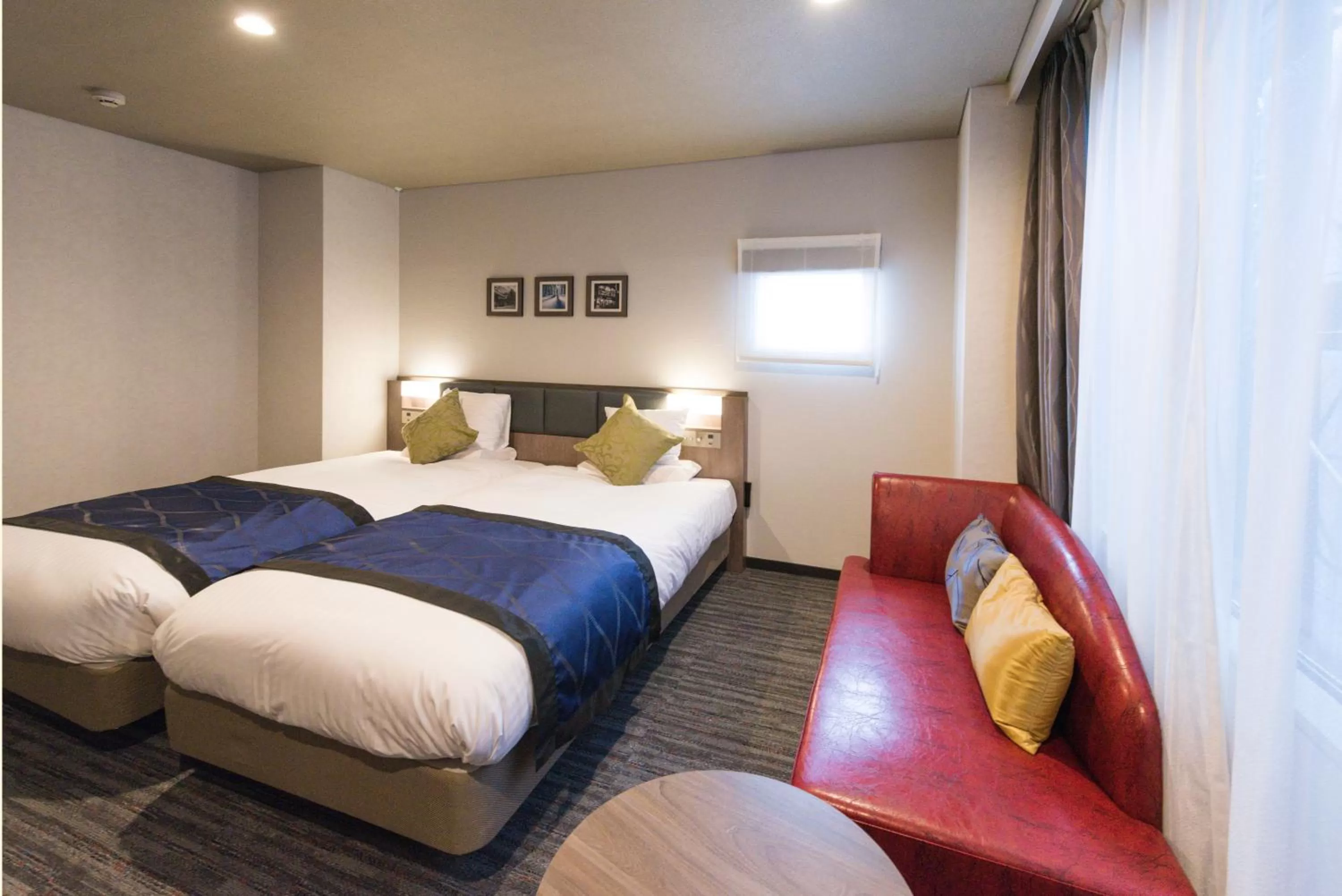 Photo of the whole room, Bed in HOTEL MYSTAYS Sapporo Nakajima Park