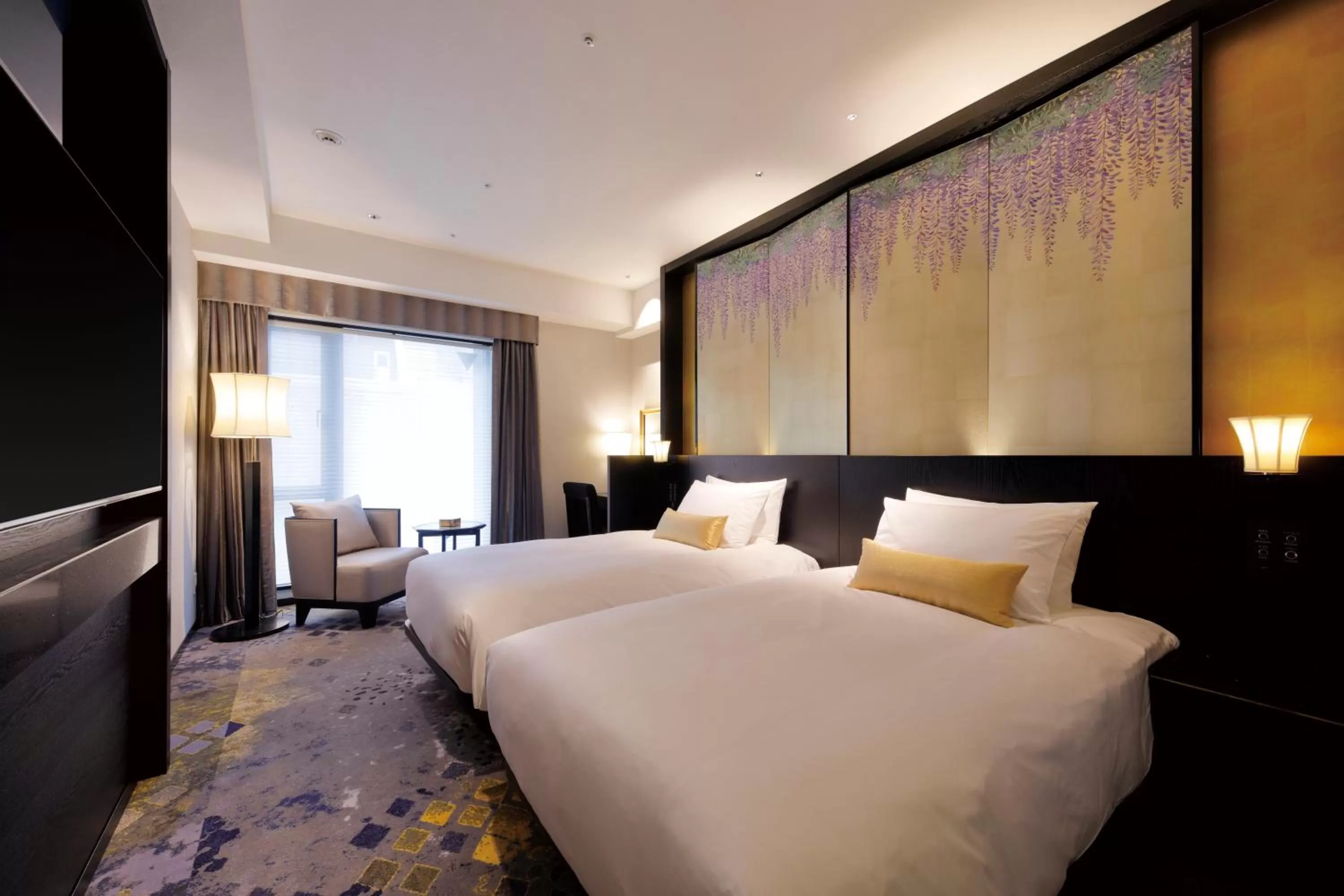 Photo of the whole room, Bed in THE HOTEL SANRAKU KANAZAWA 21th December 2022 OPEN