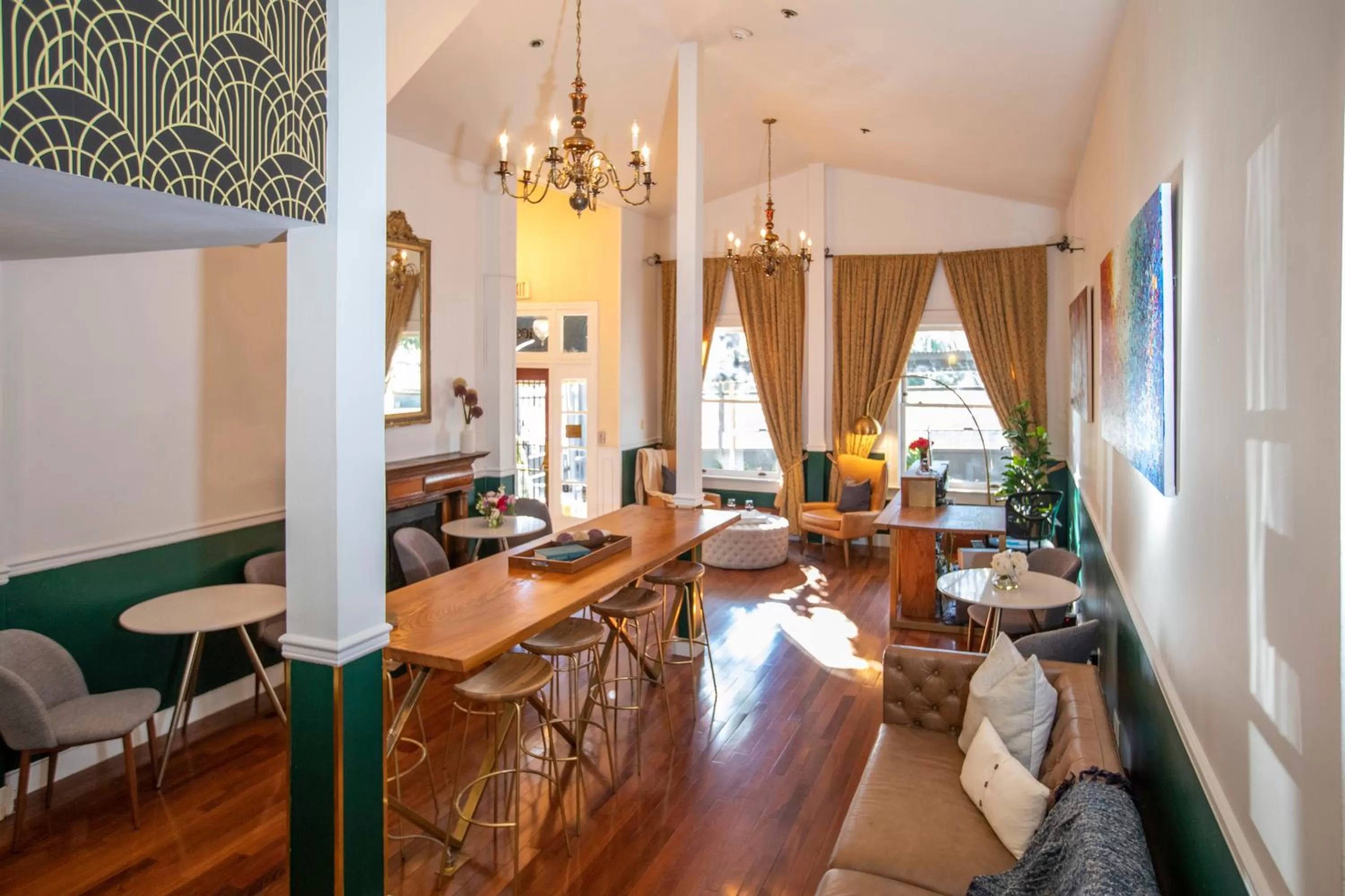 Lobby or reception in Washington Square Inn