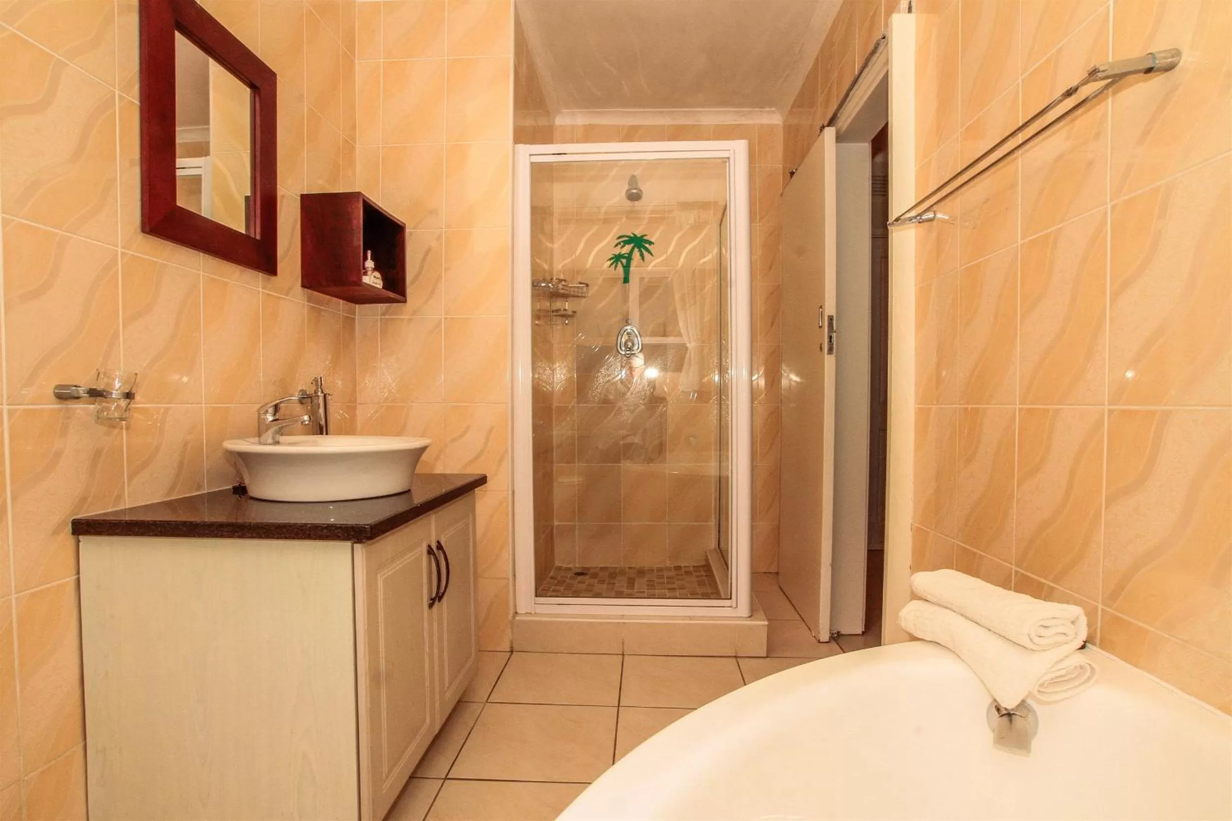 Bathroom in Addis Bed and Breakfast