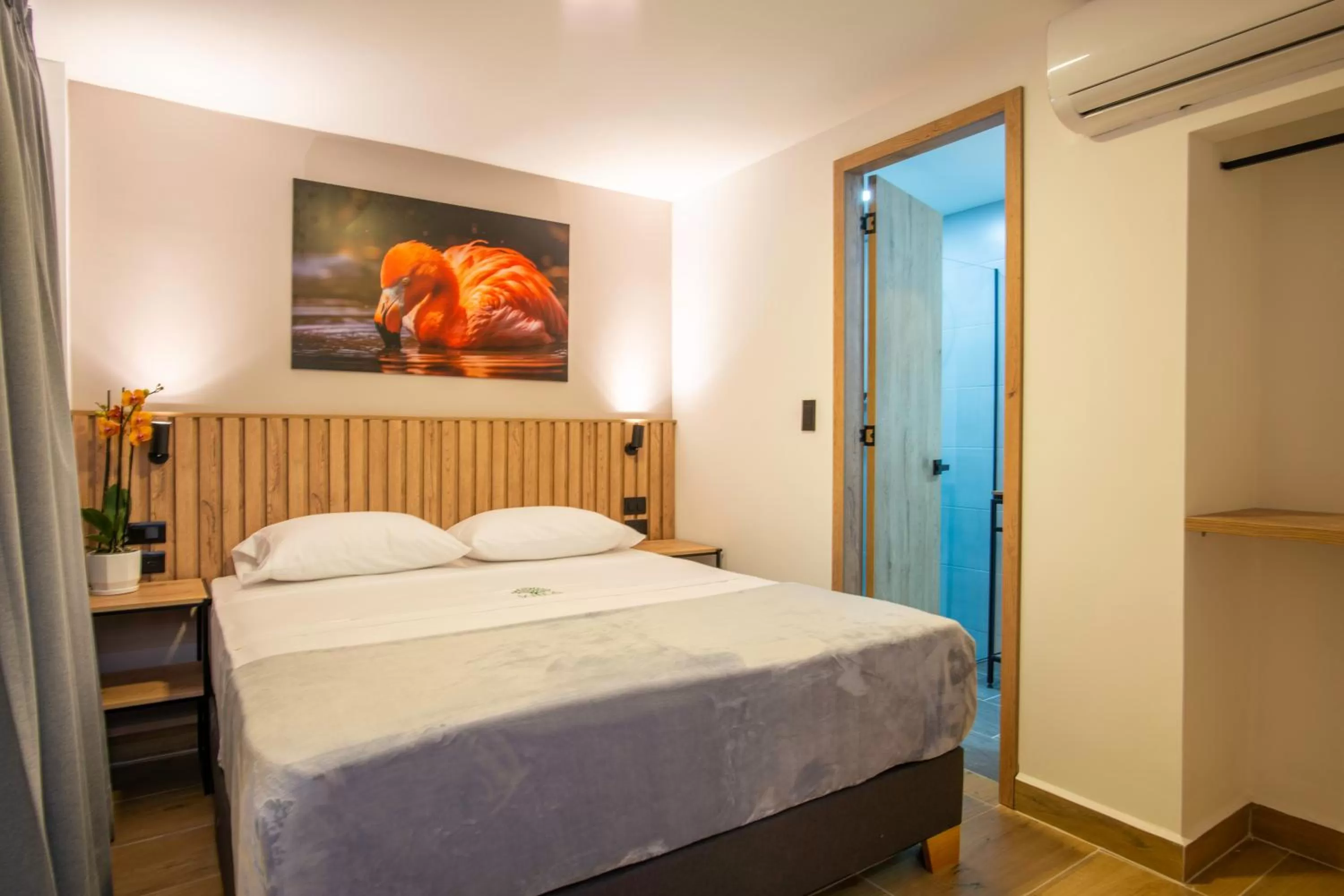 Photo of the whole room, Bed in Vita Hotel Boutique