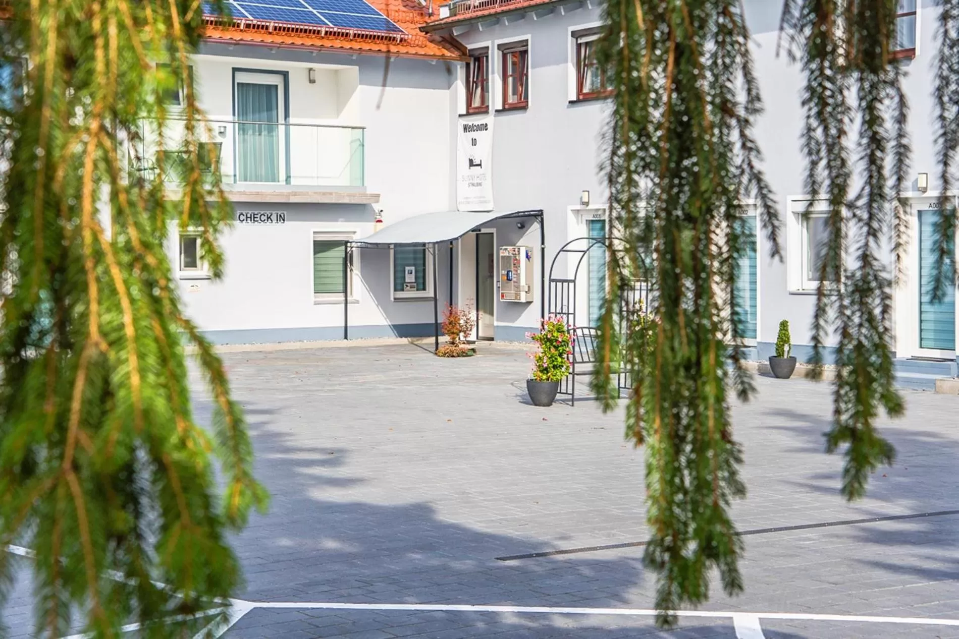 Property building in Sunny Hotel Straubing