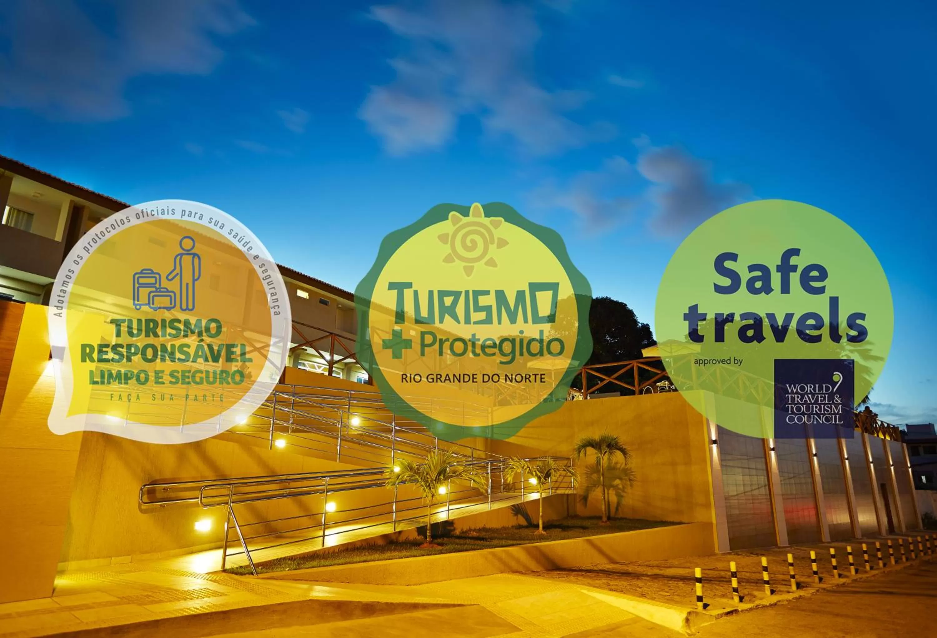 Facade/entrance in El Aram Ponta Negra