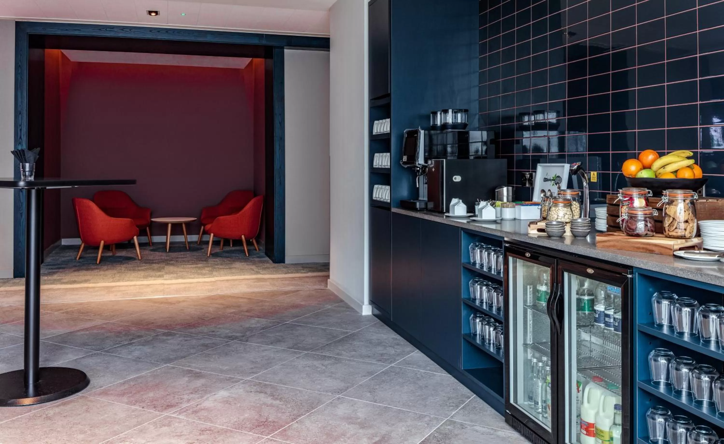 Meeting/conference room in Holiday Inn London Heathrow - Bath Road by IHG