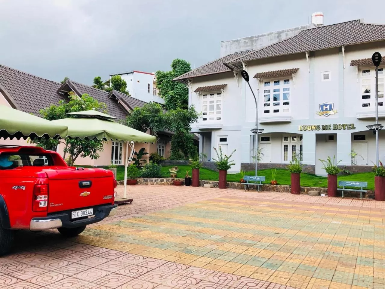 Property Building in Khách sạn Hương Mê