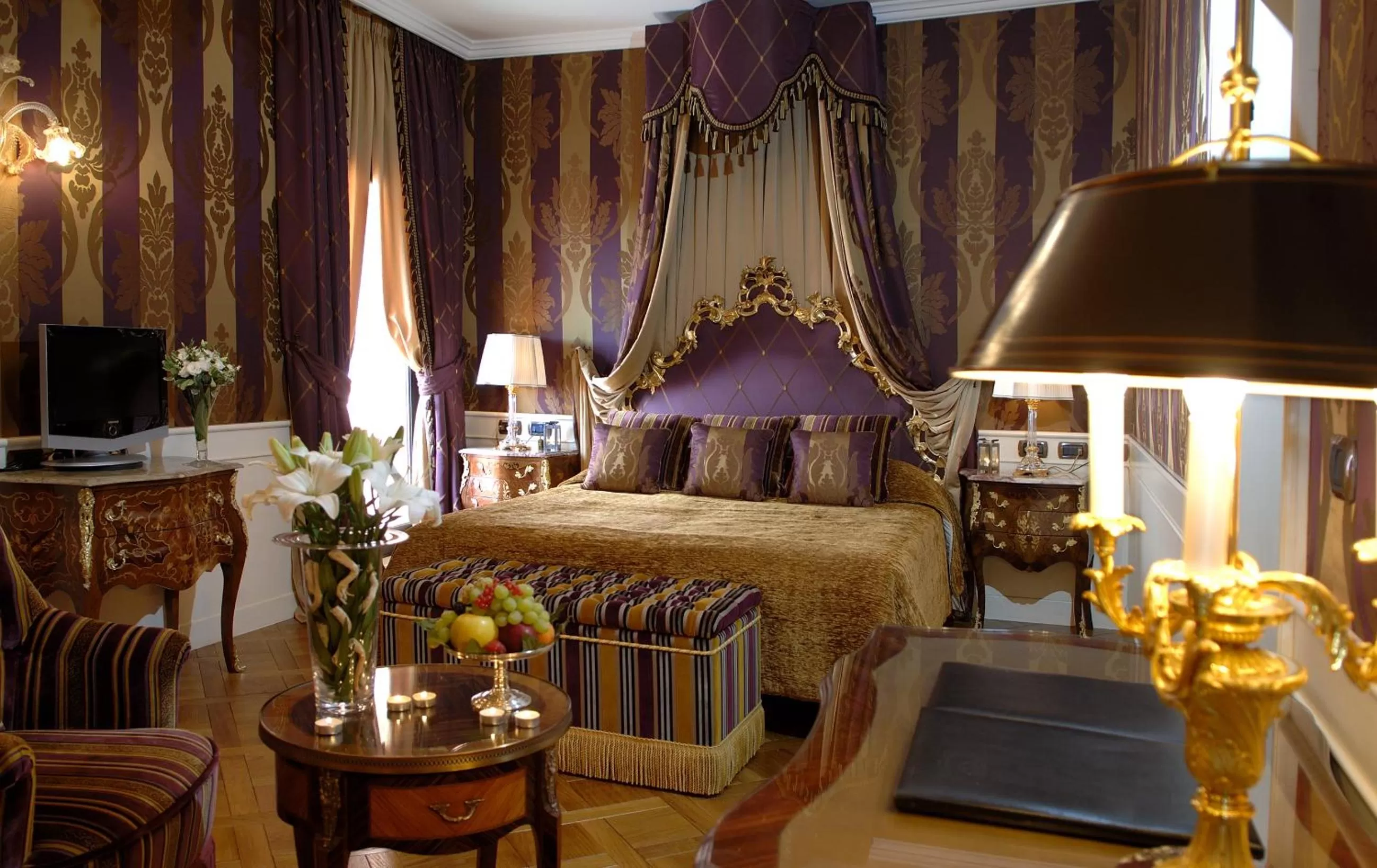 Photo of the whole room, Bed in Grand Hotel Majestic gia' Baglioni