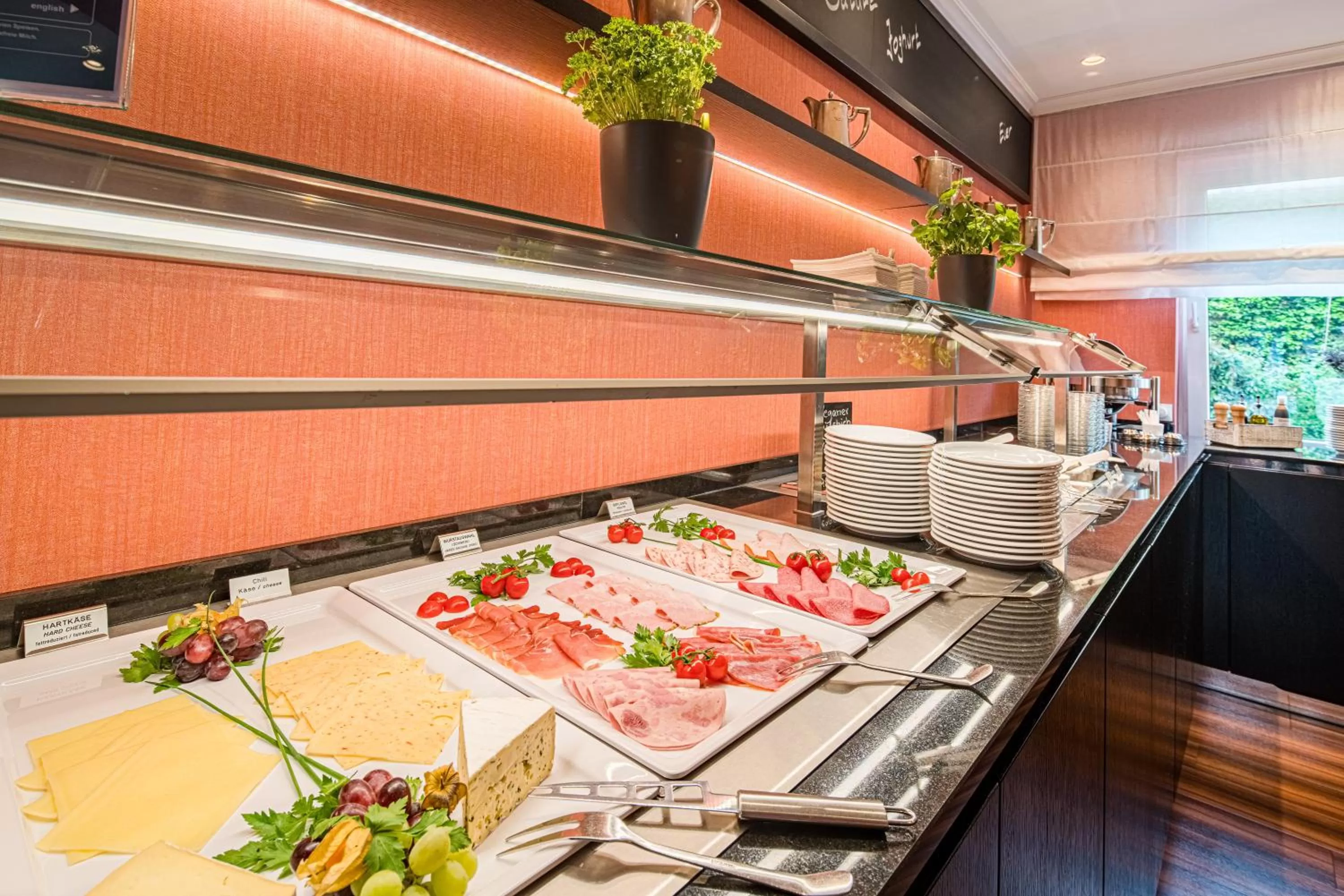 Buffet breakfast in Best Western Raphael Hotel Altona