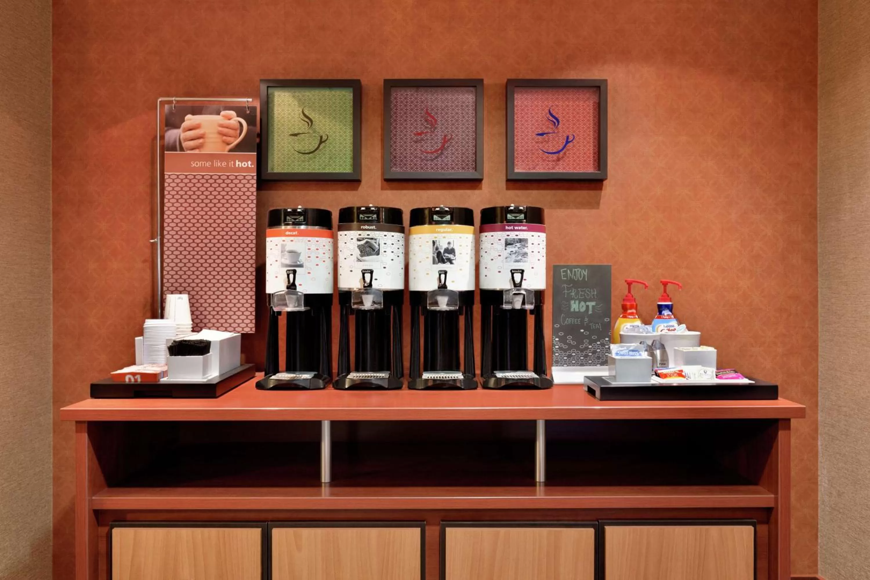 Dining area in Hampton Inn Wichita Falls-Sikes Senter Mall