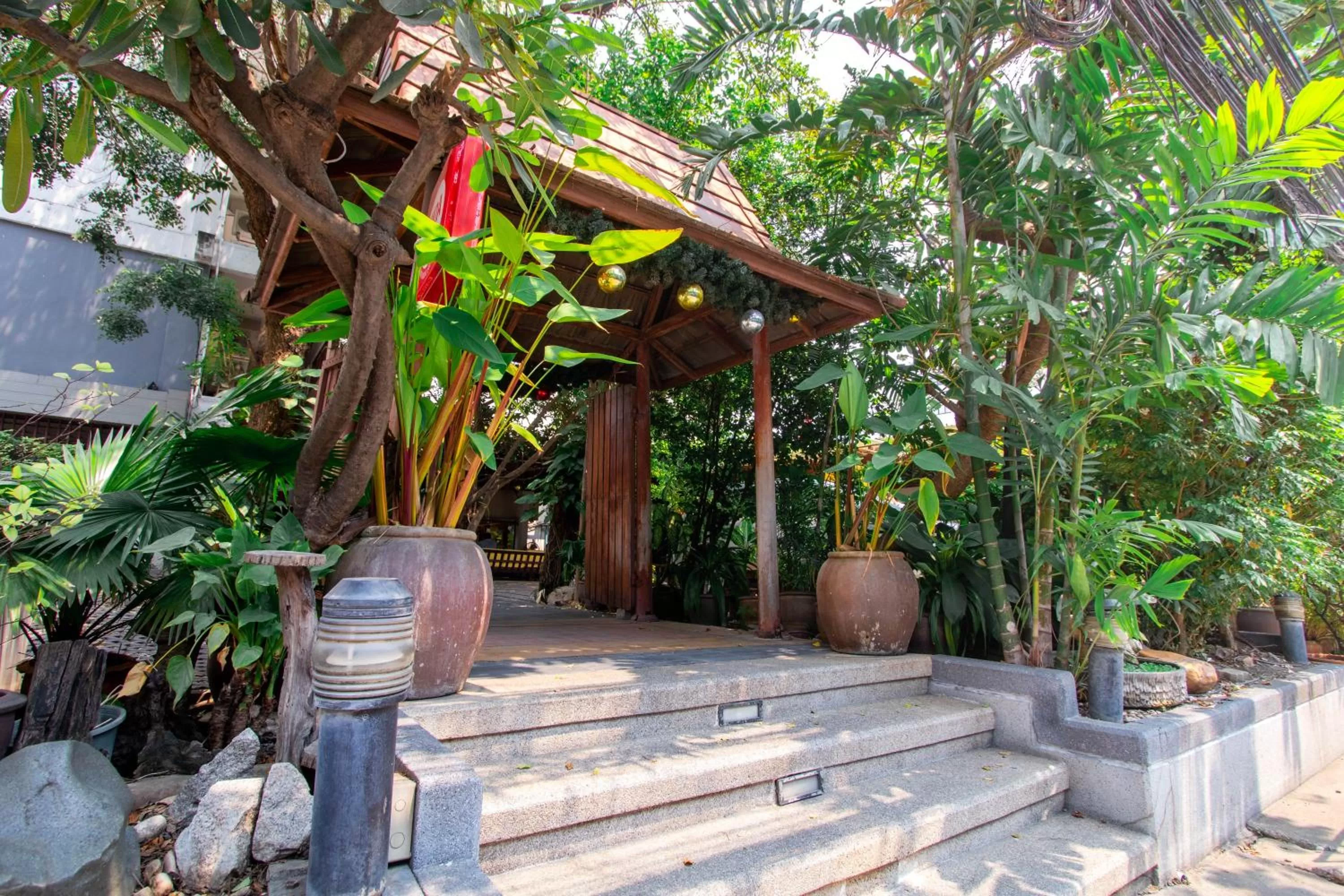 Facade/entrance in The Residence Rajtaevee Hotel