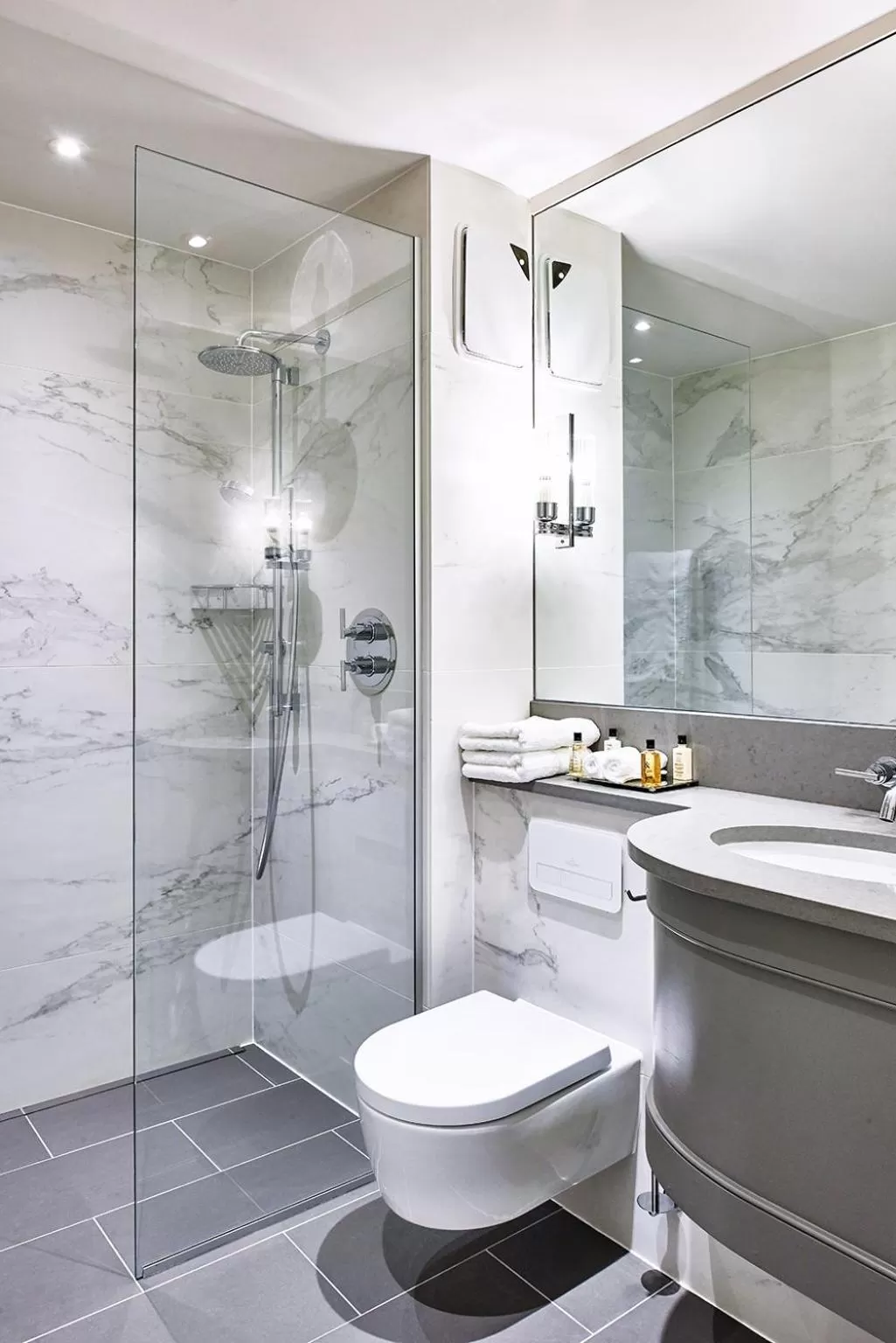 Shower in Marquis Suffolk