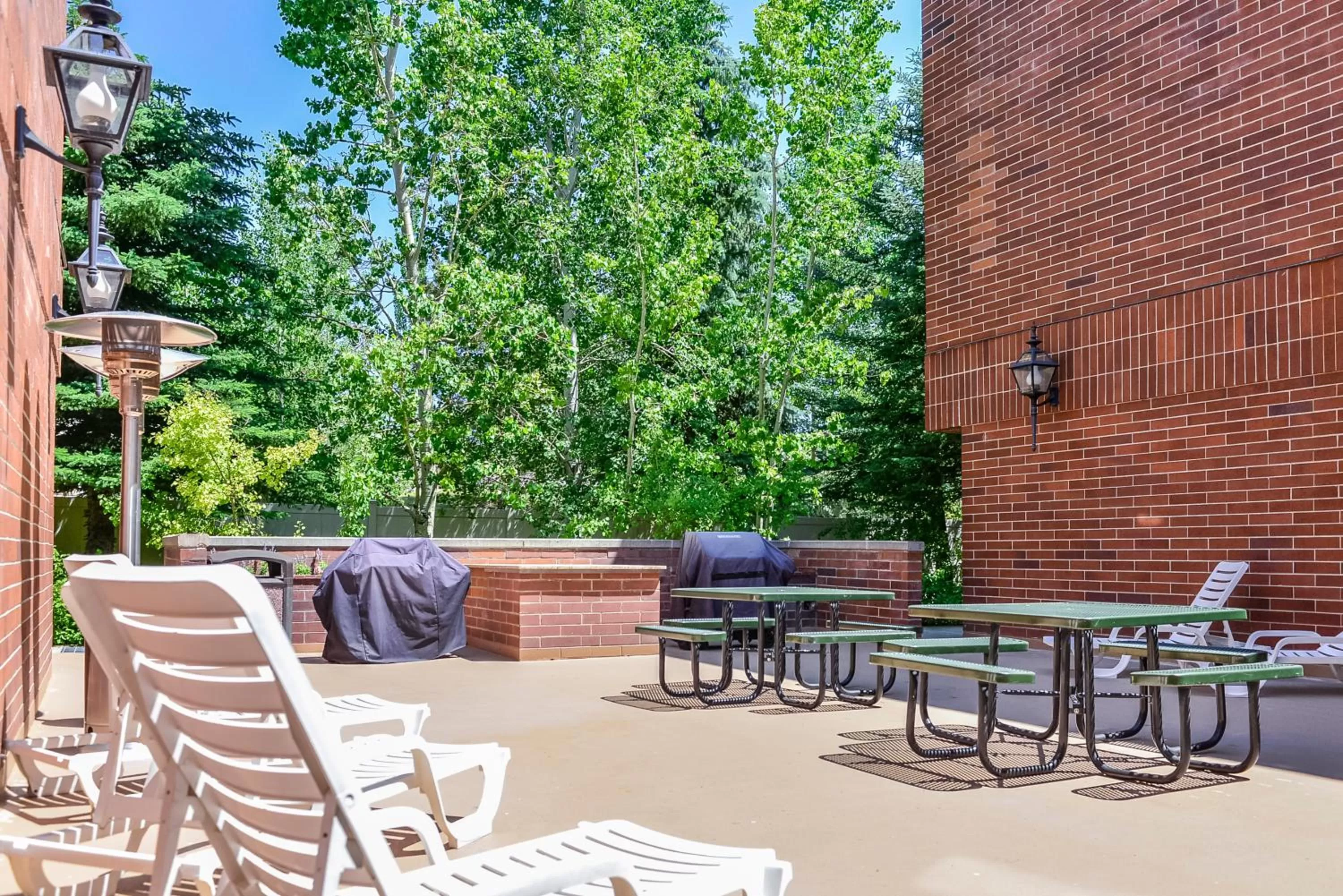 Patio in Park Plaza Resort - Park City, Ascend Collection Hotel