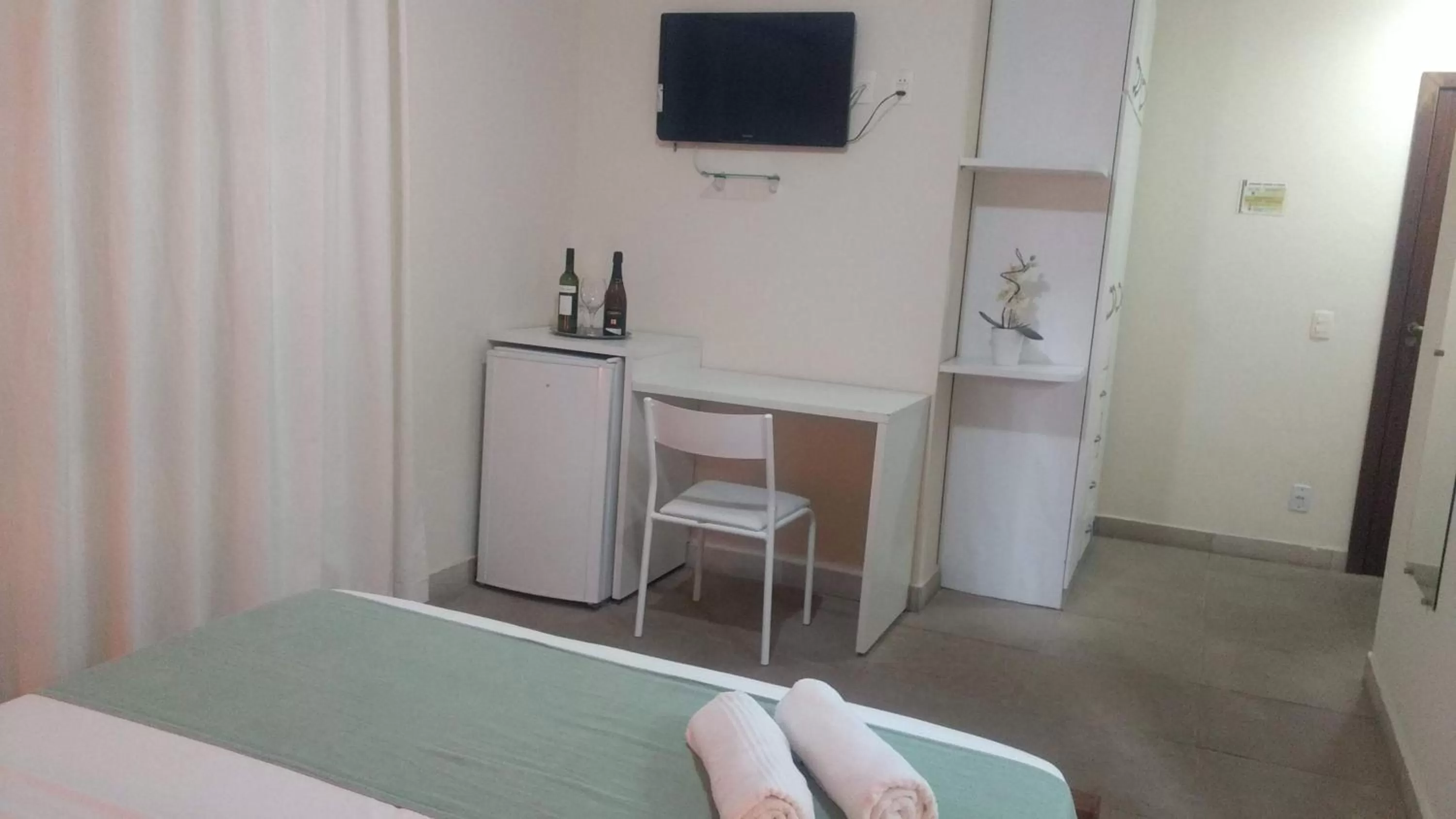 TV/Entertainment Center in Hotel Pousada Salvador Paradise