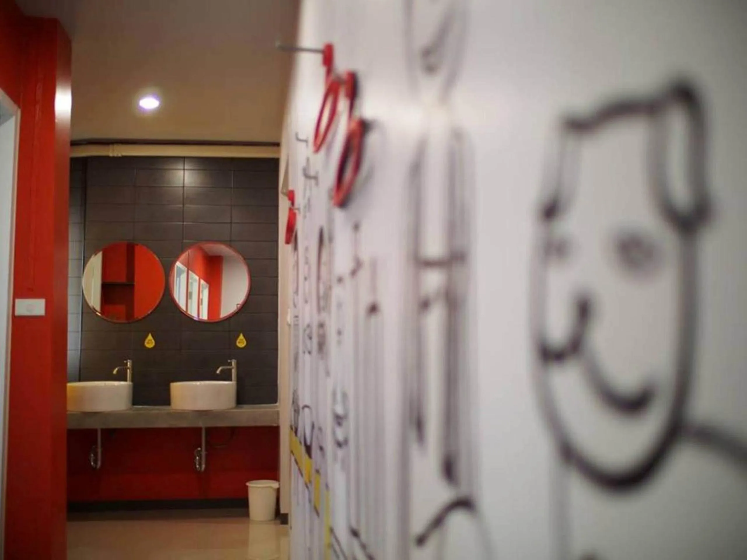 Bathroom in S1hostel Bangkok