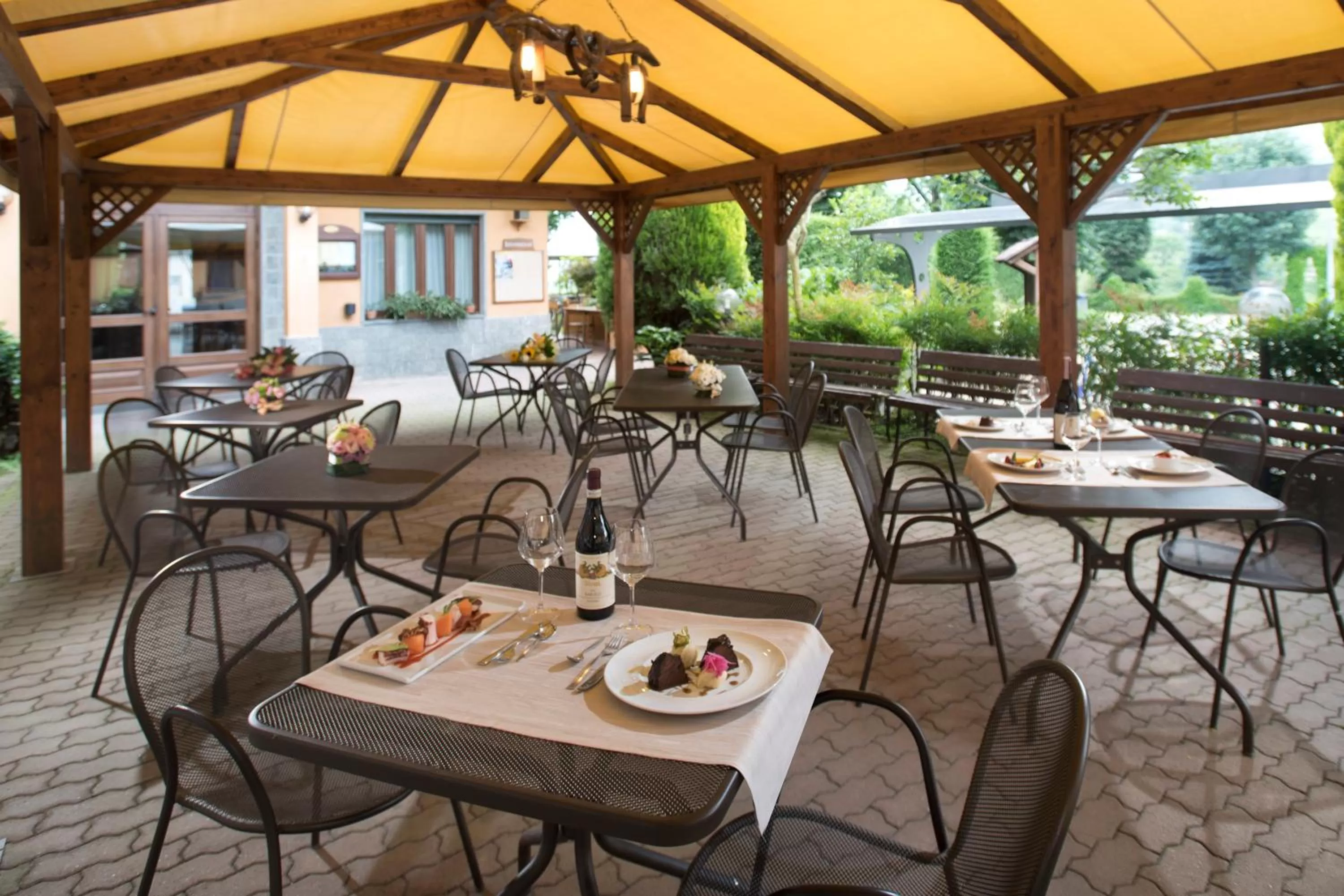 Restaurant/places to eat in Hotel la Colletta